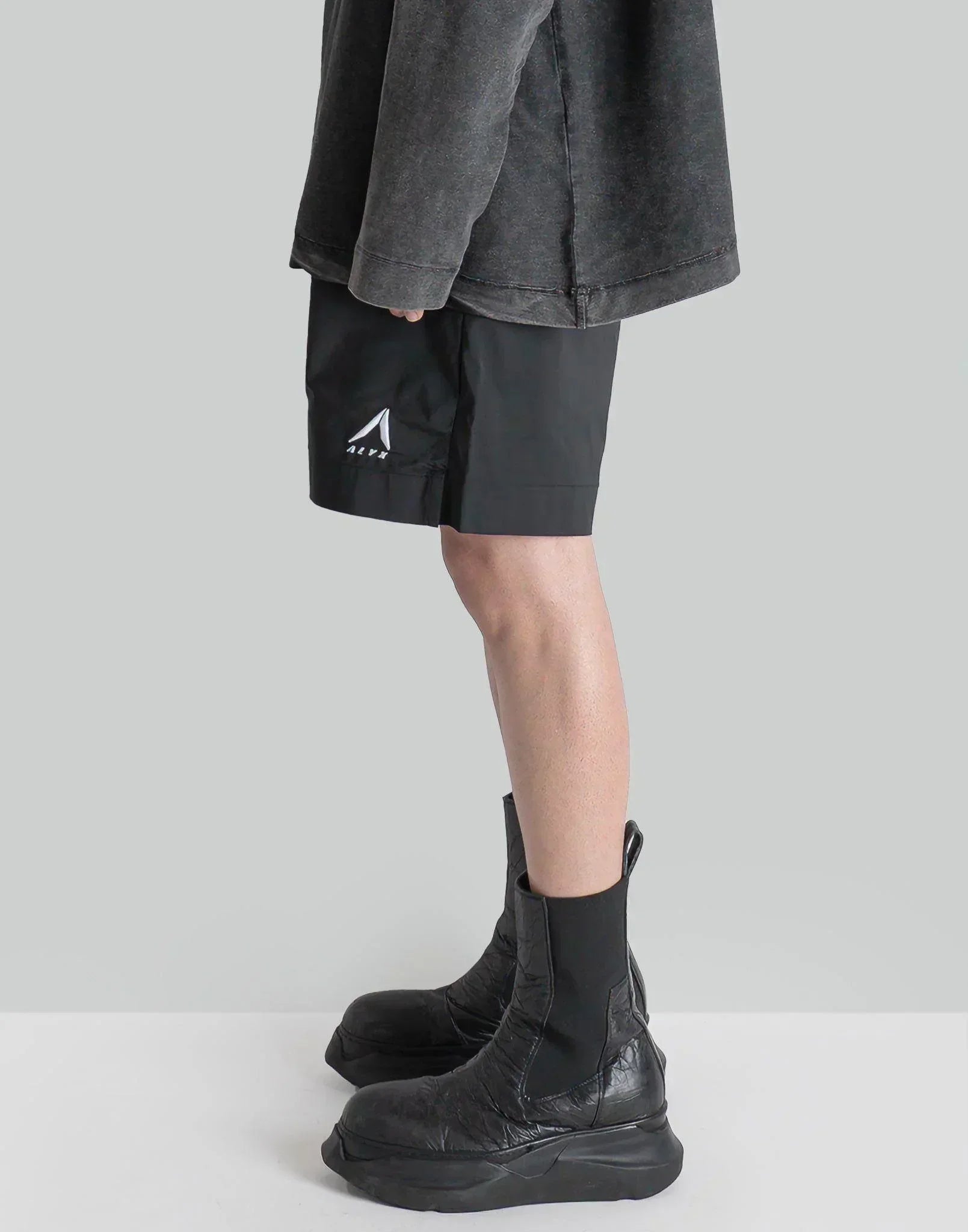 1017 ALYX 9SM - LOGO EMBROIDERED SWIM SHORTS - 082plus