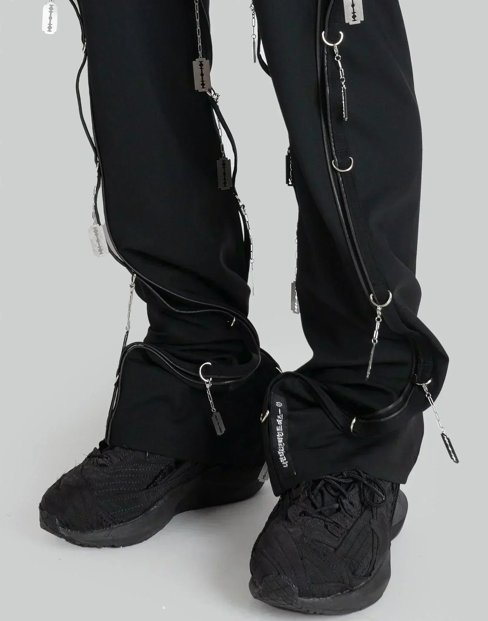 99%IS- - ' ATT1%TUDE ' LINE D-Ring Razor Blade Twist Trousers - 082plus