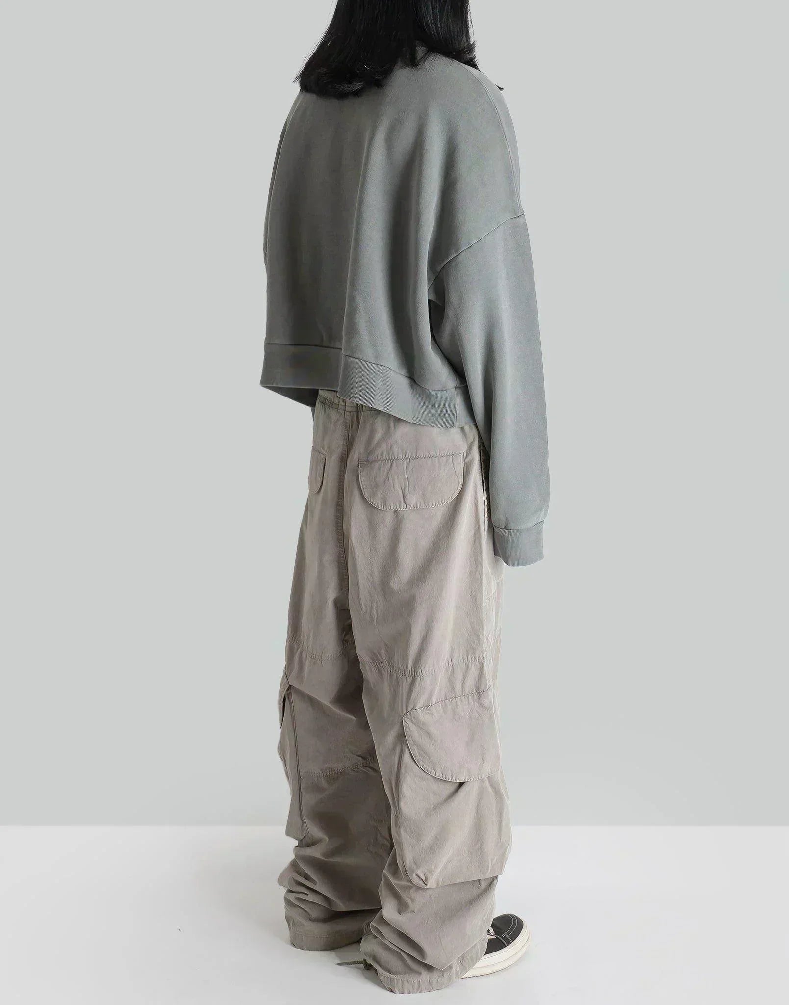 entire studios - FREIGHT CARGO - 082plus