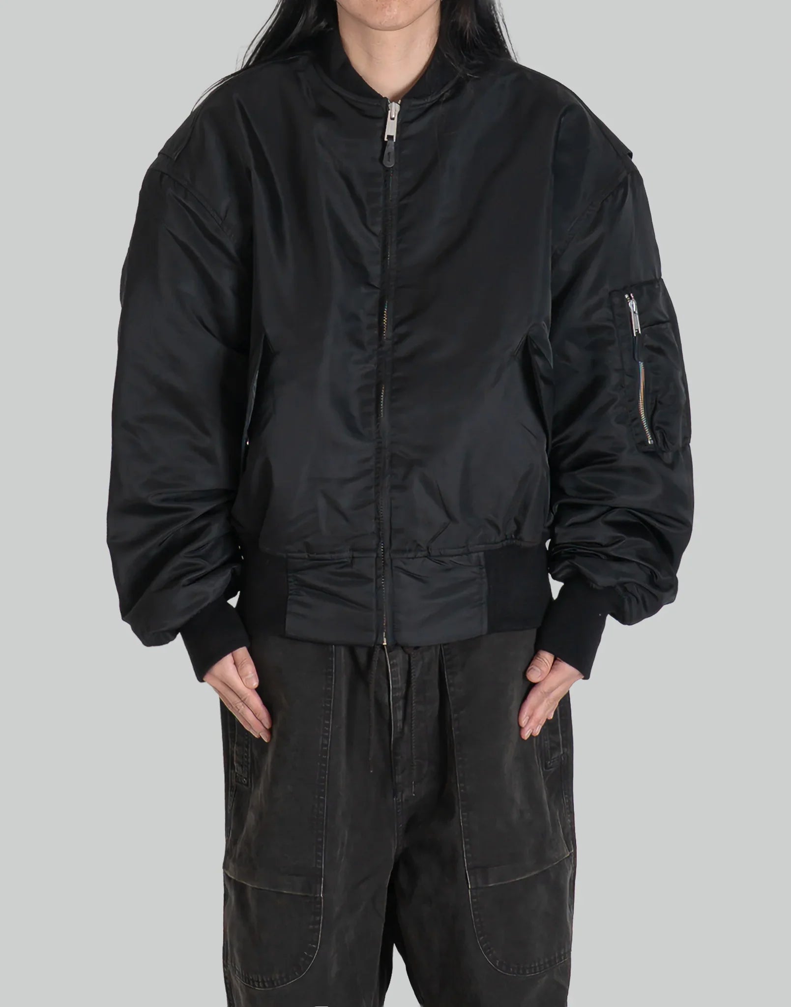 entire studios BROAD BOMBER – 082plus