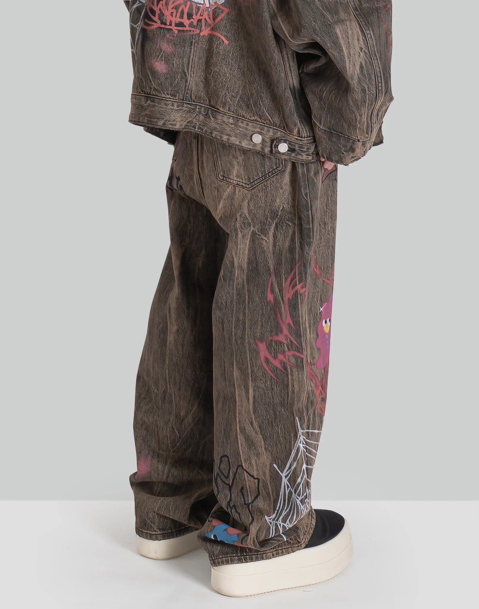 SANKUANZ - BUMPY GRAFFITI PRINT DISTRESSED DENIM PANTS - 082plus