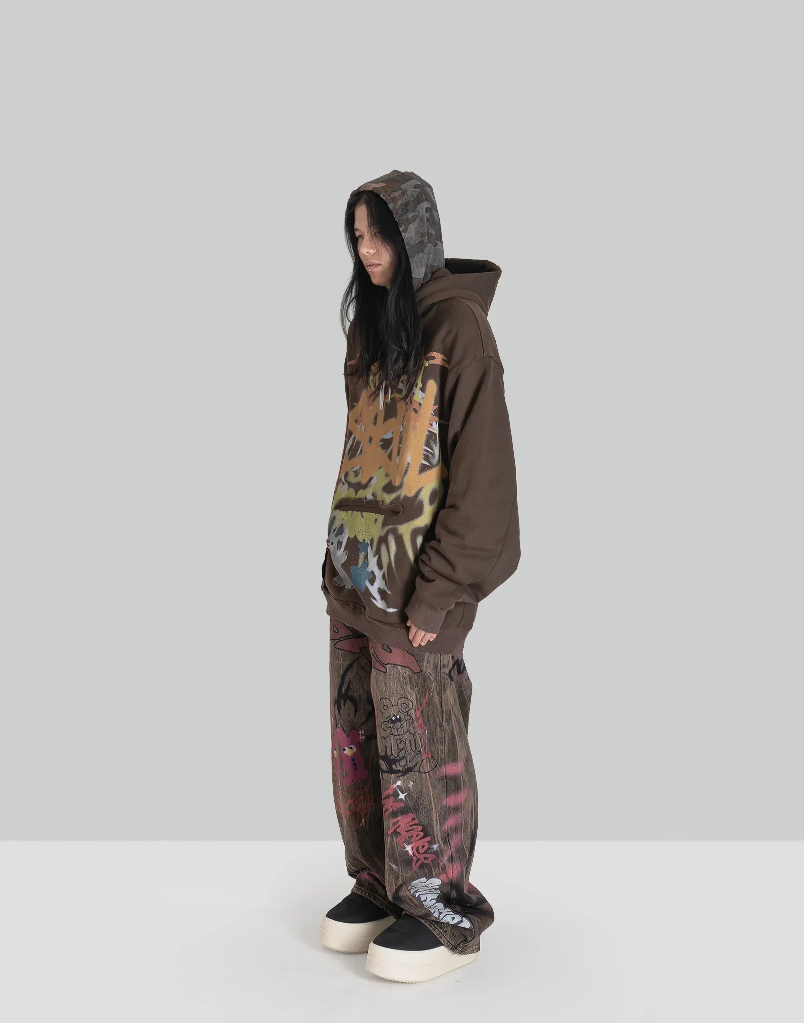 BUMPY GRAFFITI PRINT LAYERED DRAWSTRING HOODIE