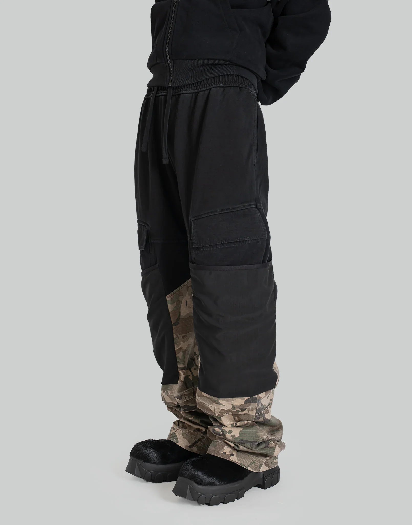 Matthew M. Williams CAMO CARGO HALF LEG SWEATPANT – 082plus