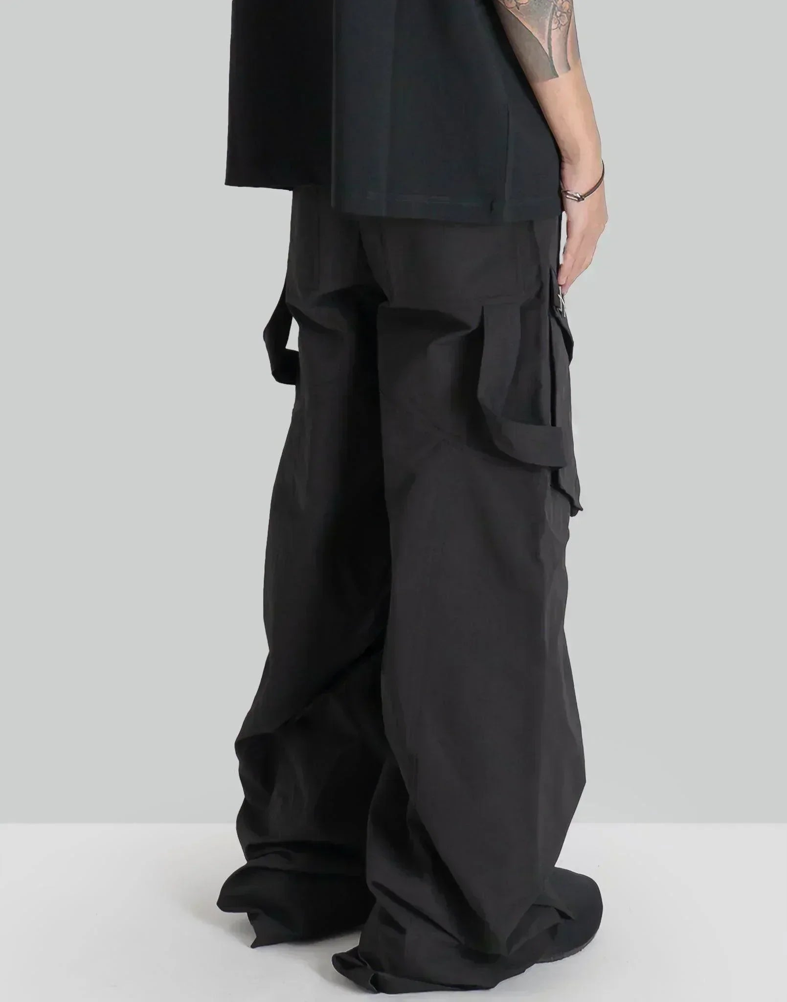 HELIOT EMIL - CELLULAE CARGO TROUSERS - 082plus
