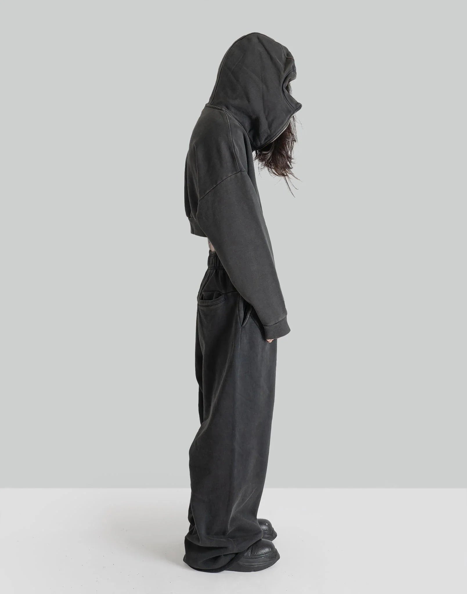 entire studios - CROPPED FULL ZIP - 082plus