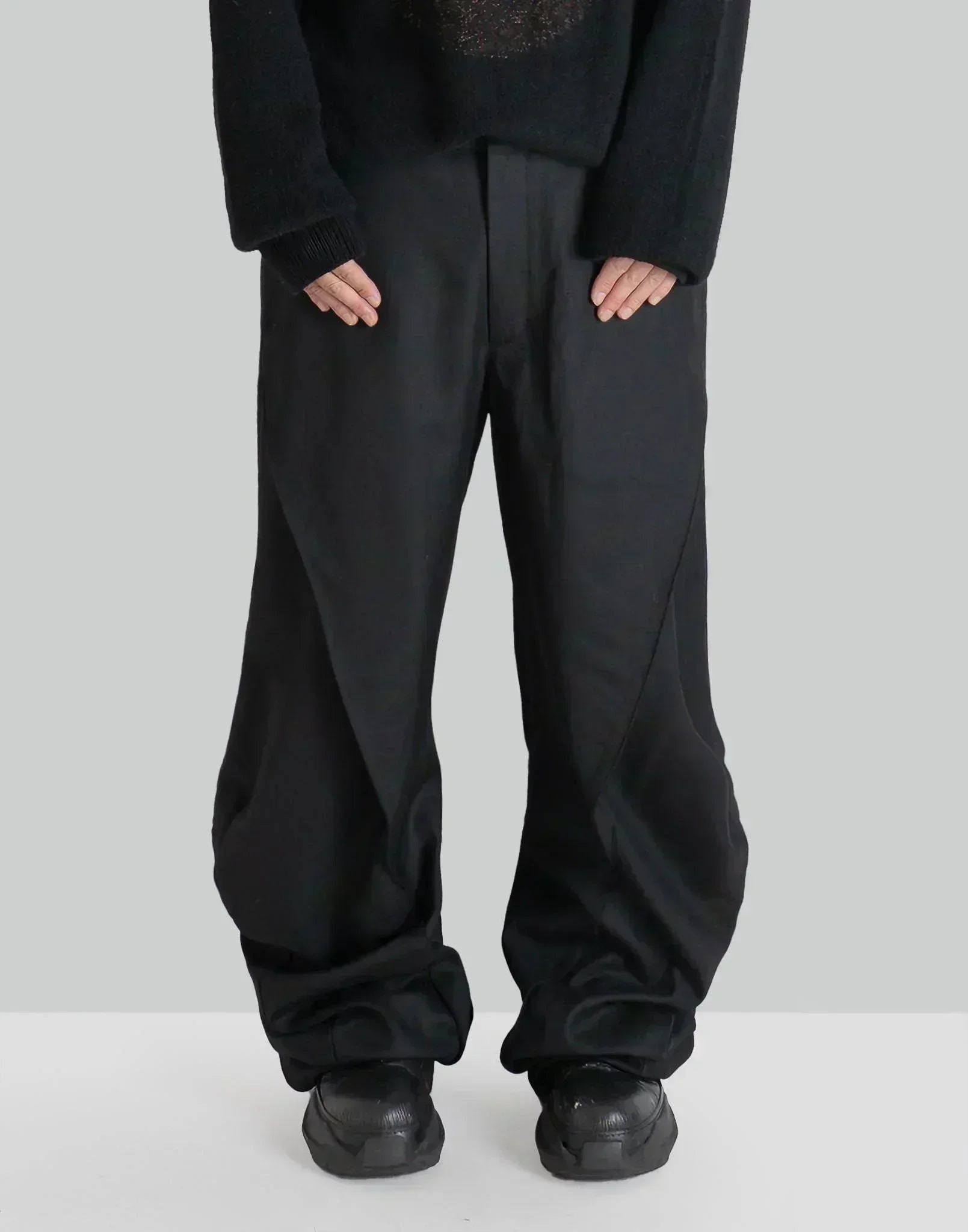 JiyongKim - CURVED WIDE TROUSERS - 082plus