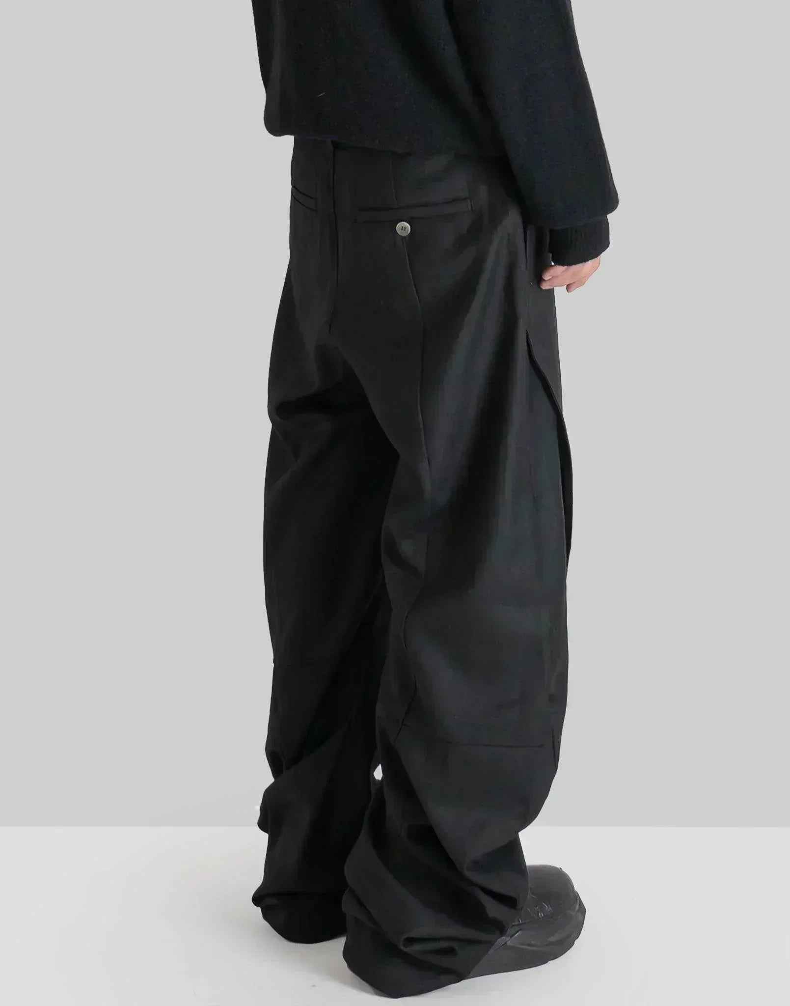 JiyongKim - CURVED WIDE TROUSERS - 082plus