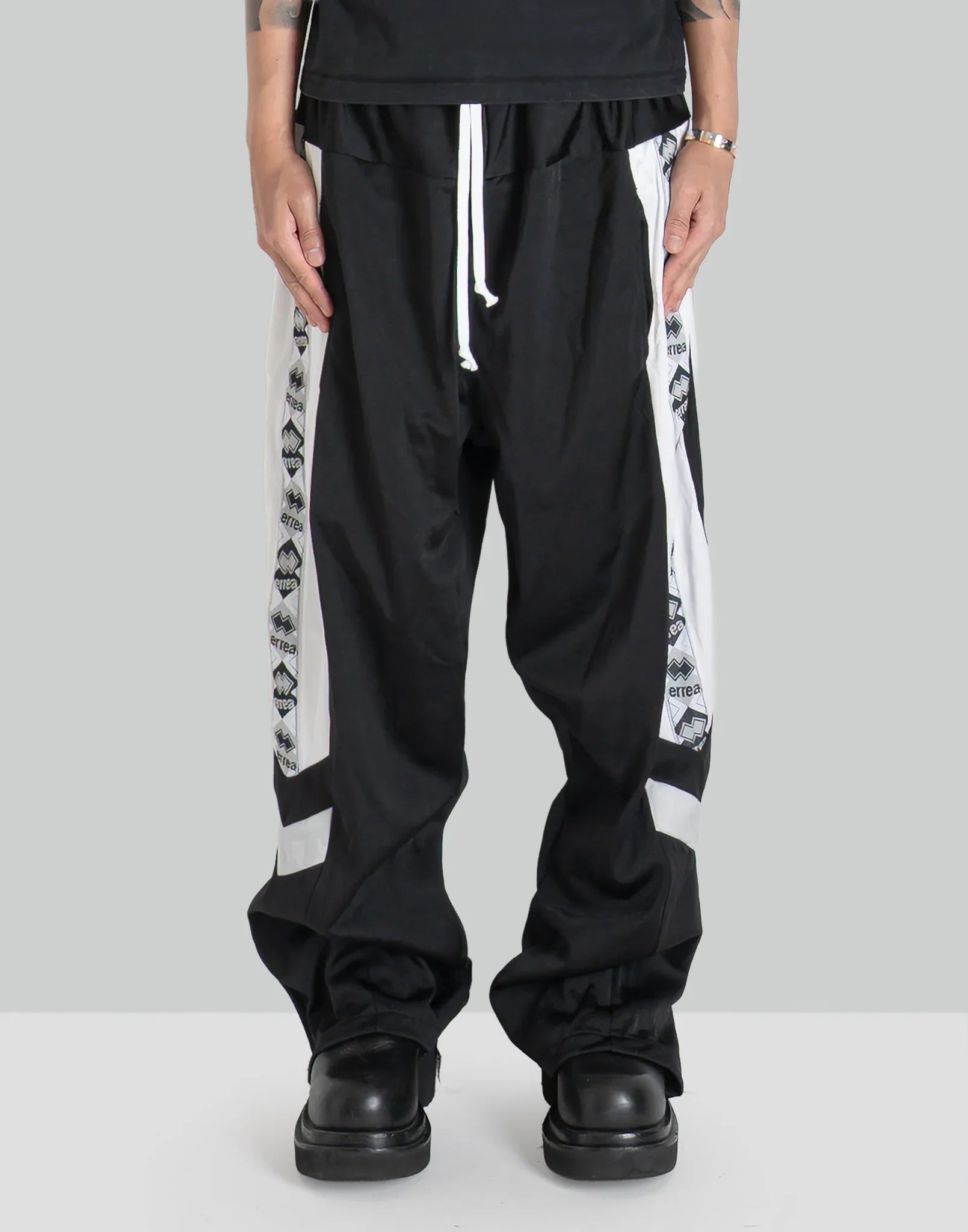DISCOVERED - Docking Wide Track Pants - 082plus