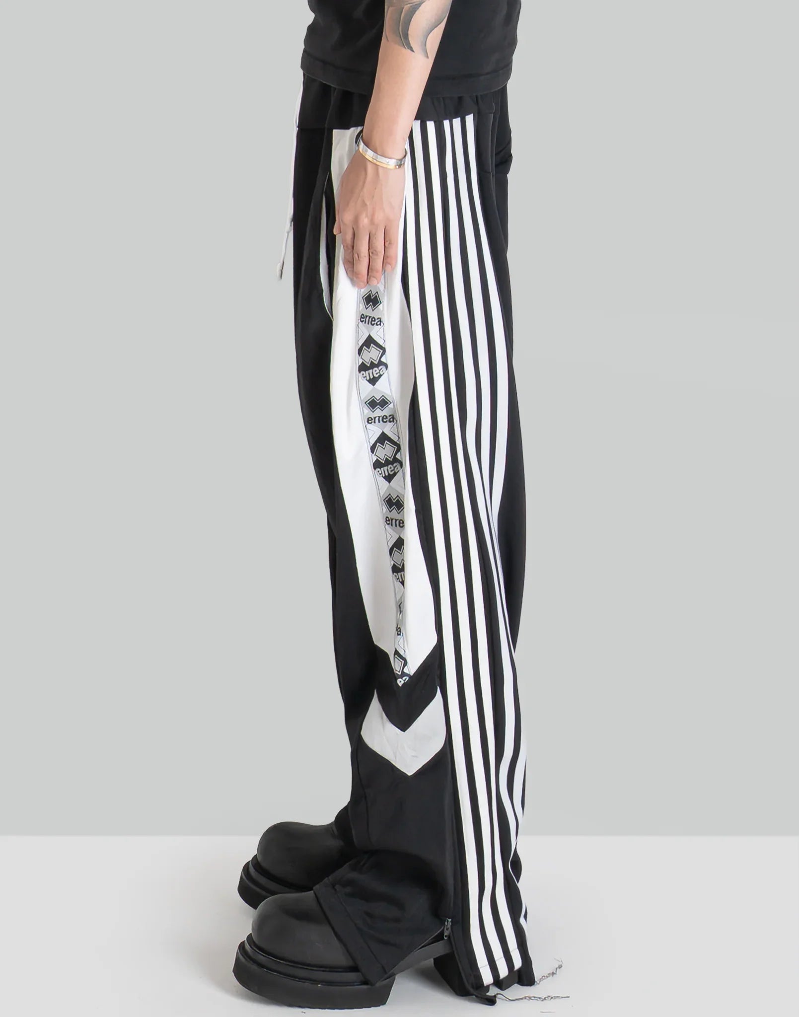 DISCOVERED - Docking Wide Track Pants - 082plus