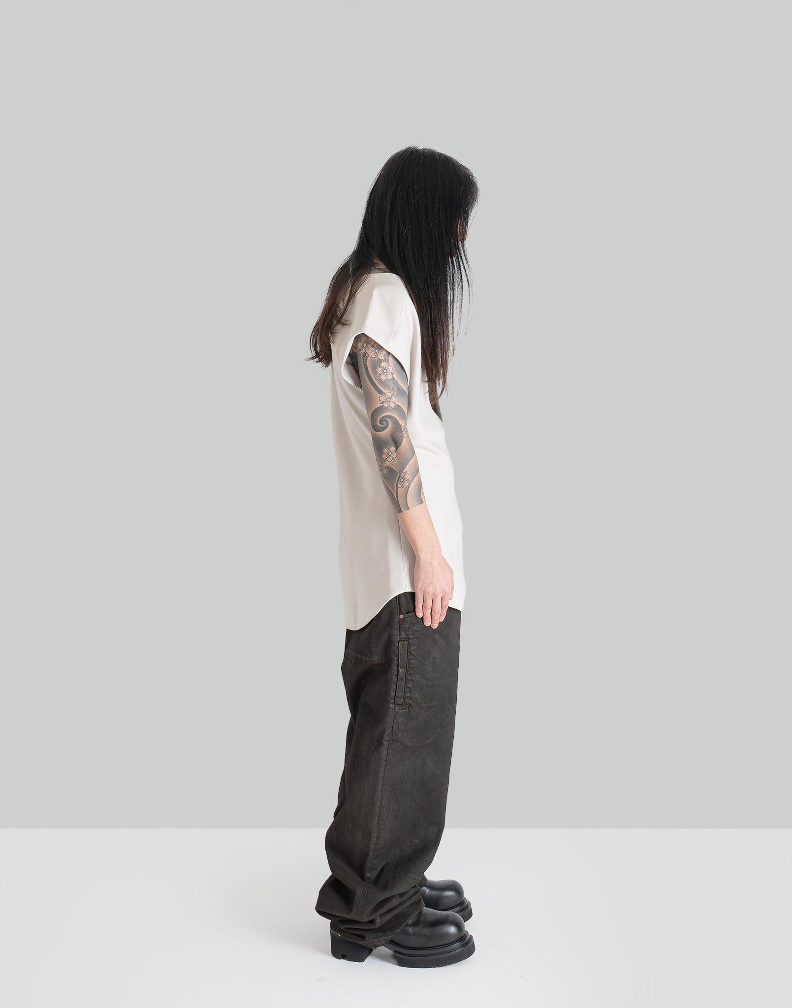 entire studios - DEEP VEE TANK - 082plus