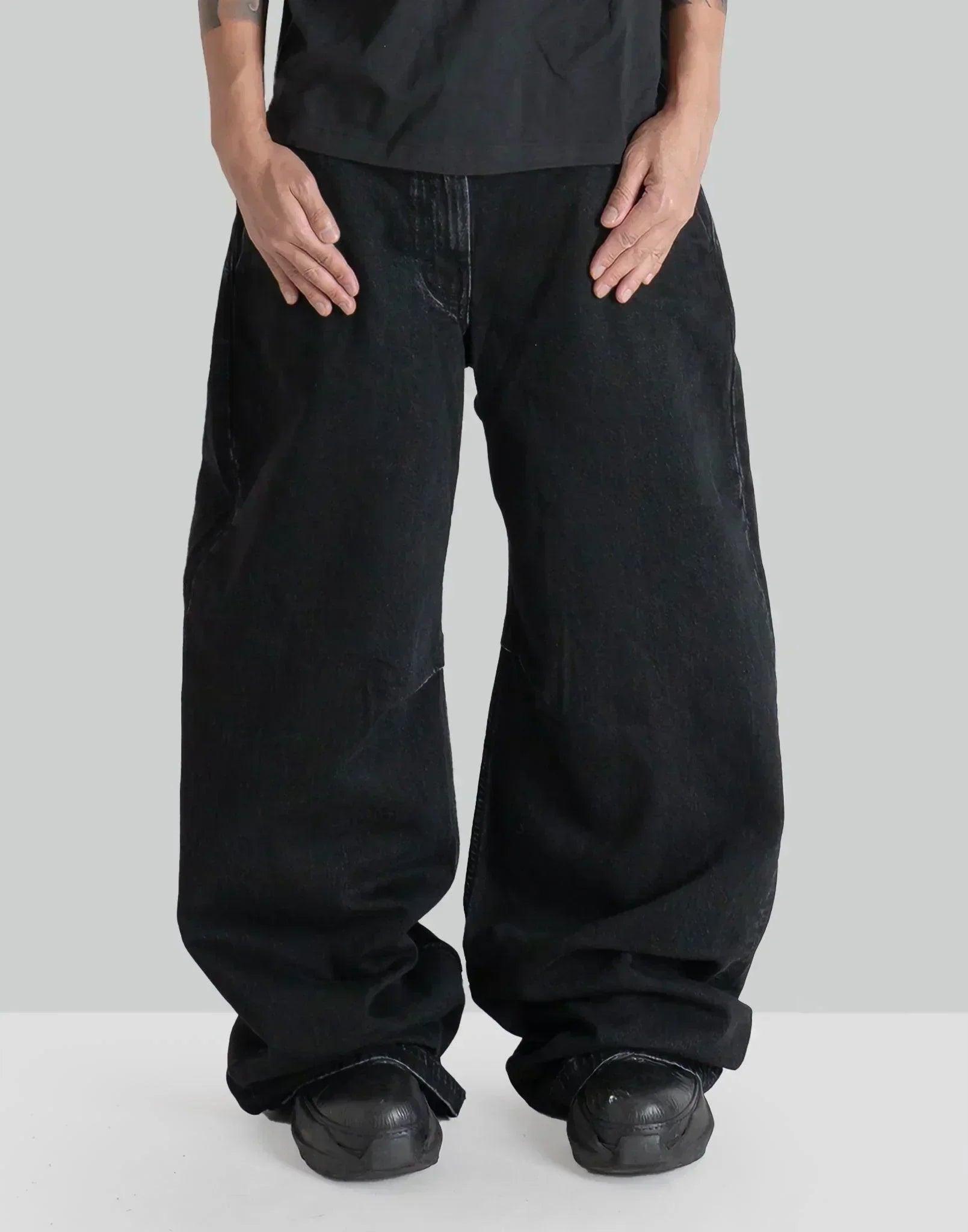 entire studios - DEM JEANS - 082plus