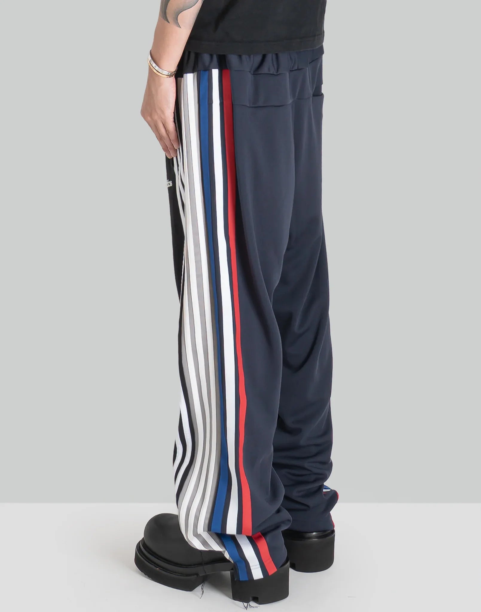 DISCOVERED - Docking Wide Track Pants - 082plus