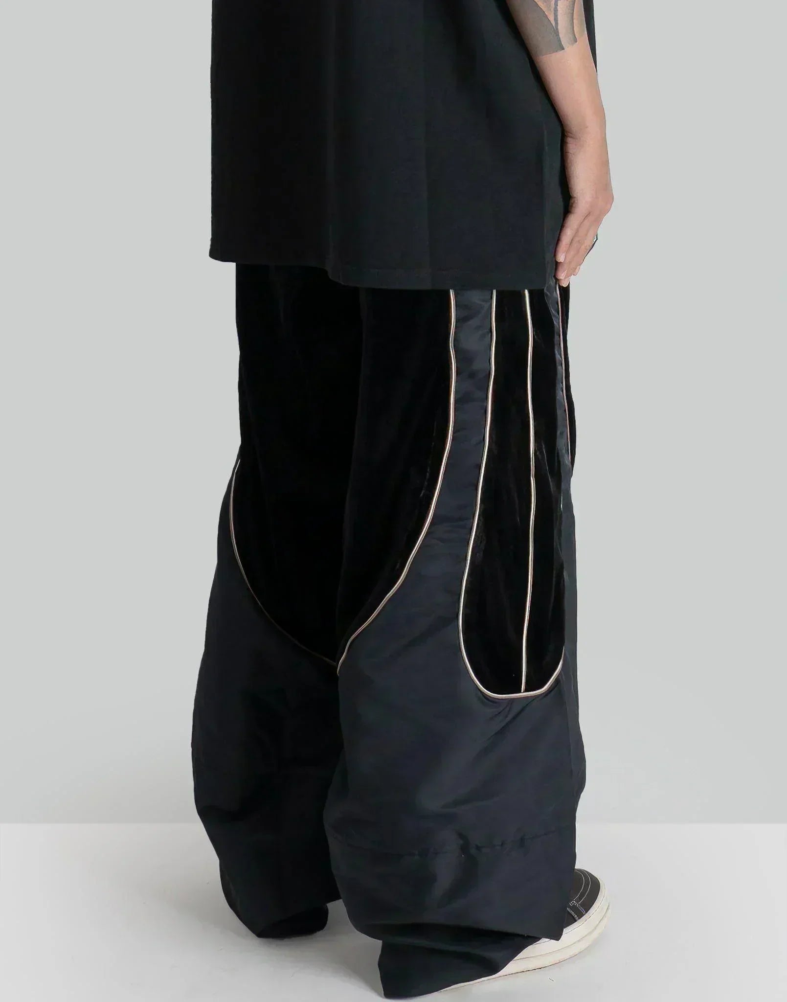 NAMESAKE - EIGHTH WIDE TRACK TROUSERS - 082plus