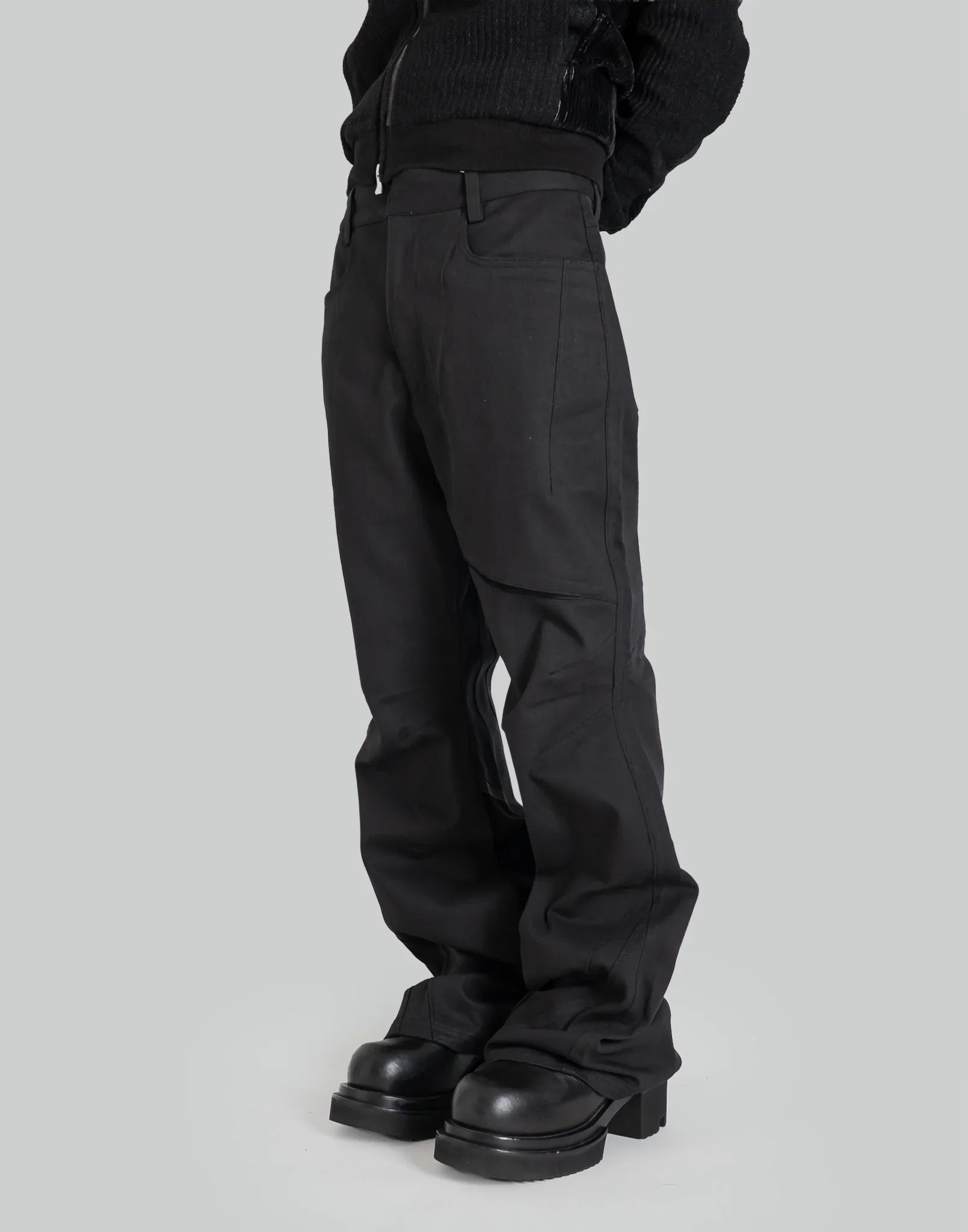 XLIM EP.8 05 TROUSERS – 082plus