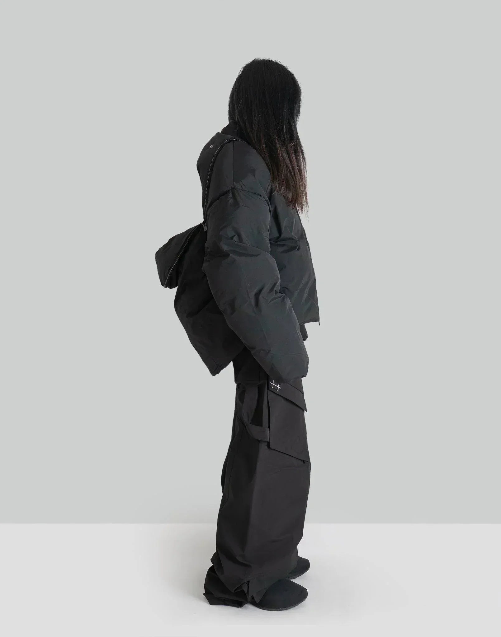 HELIOT EMIL - FORTIFY DOWN BOMBER - 082plus