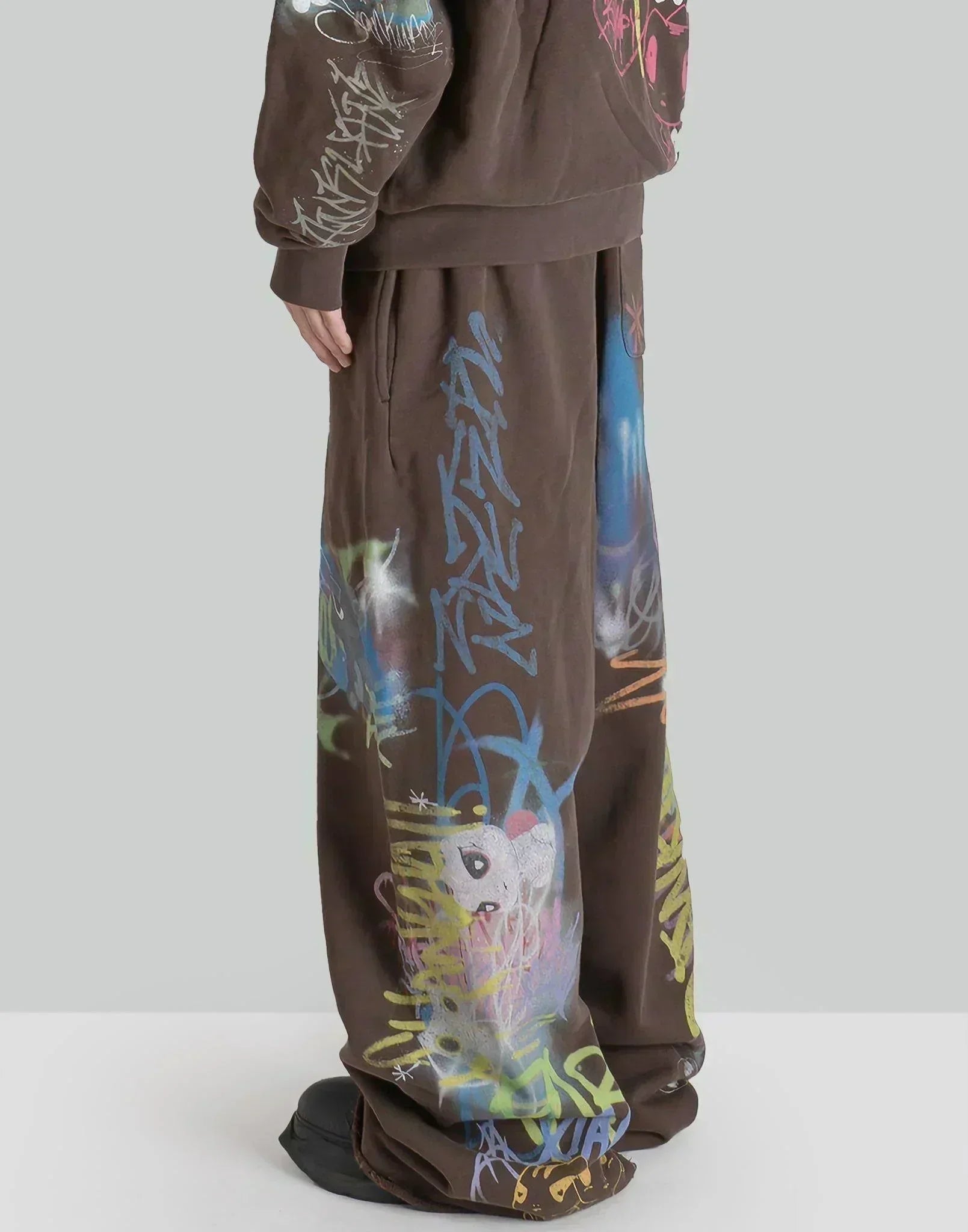 SANKUANZ - GRAFFITI PRINT SWEATPANTS - 082plus