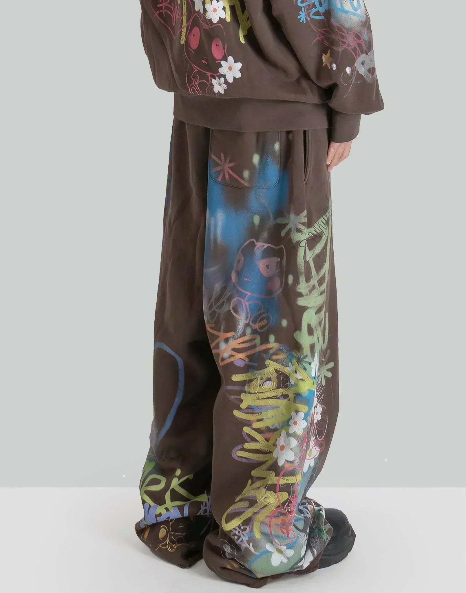 SANKUANZ - GRAFFITI PRINT SWEATPANTS - 082plus