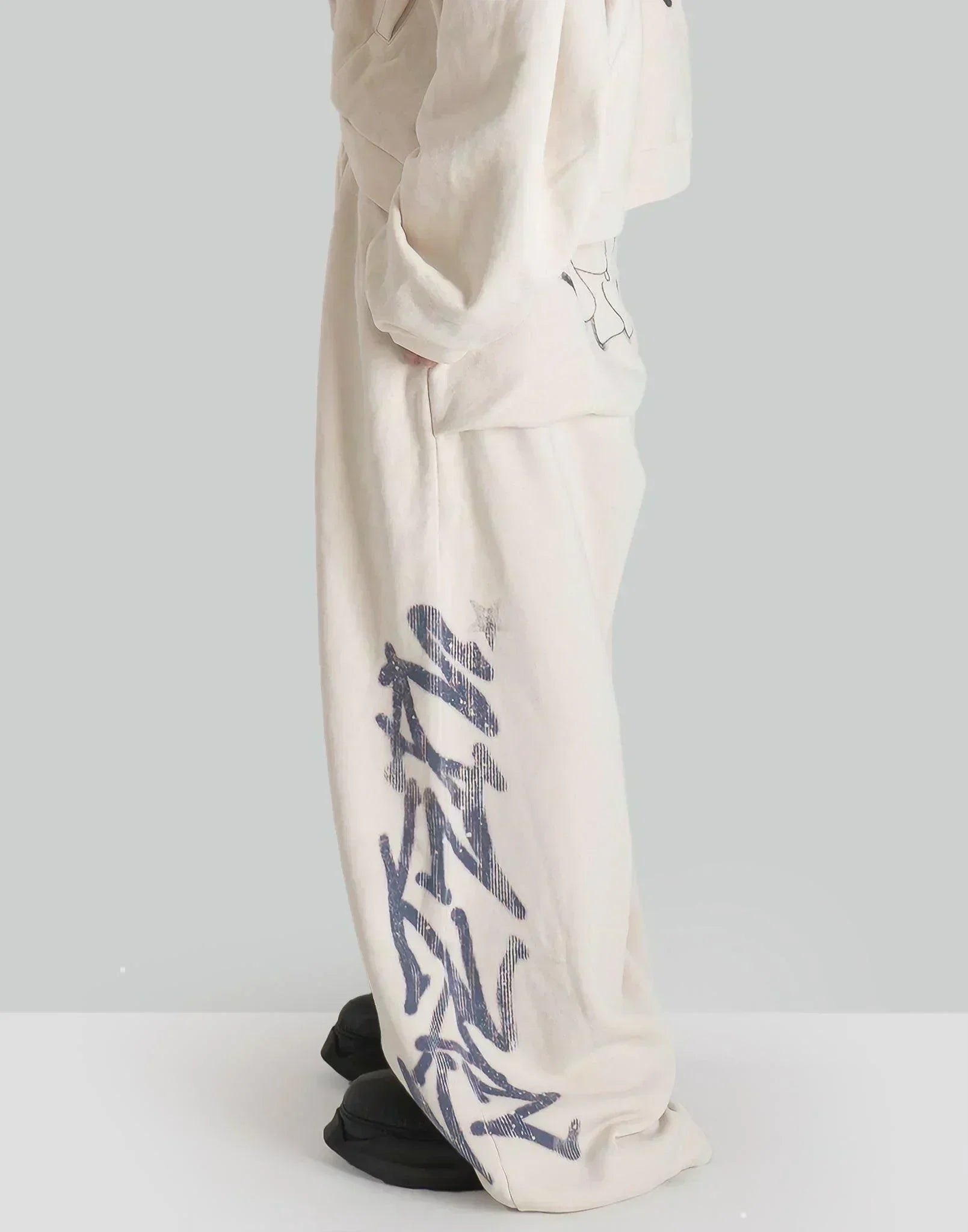 SANKUANZ - GRAFFITI PRINT WAISTBAND BAGGY SWEATPANTS - 082plus