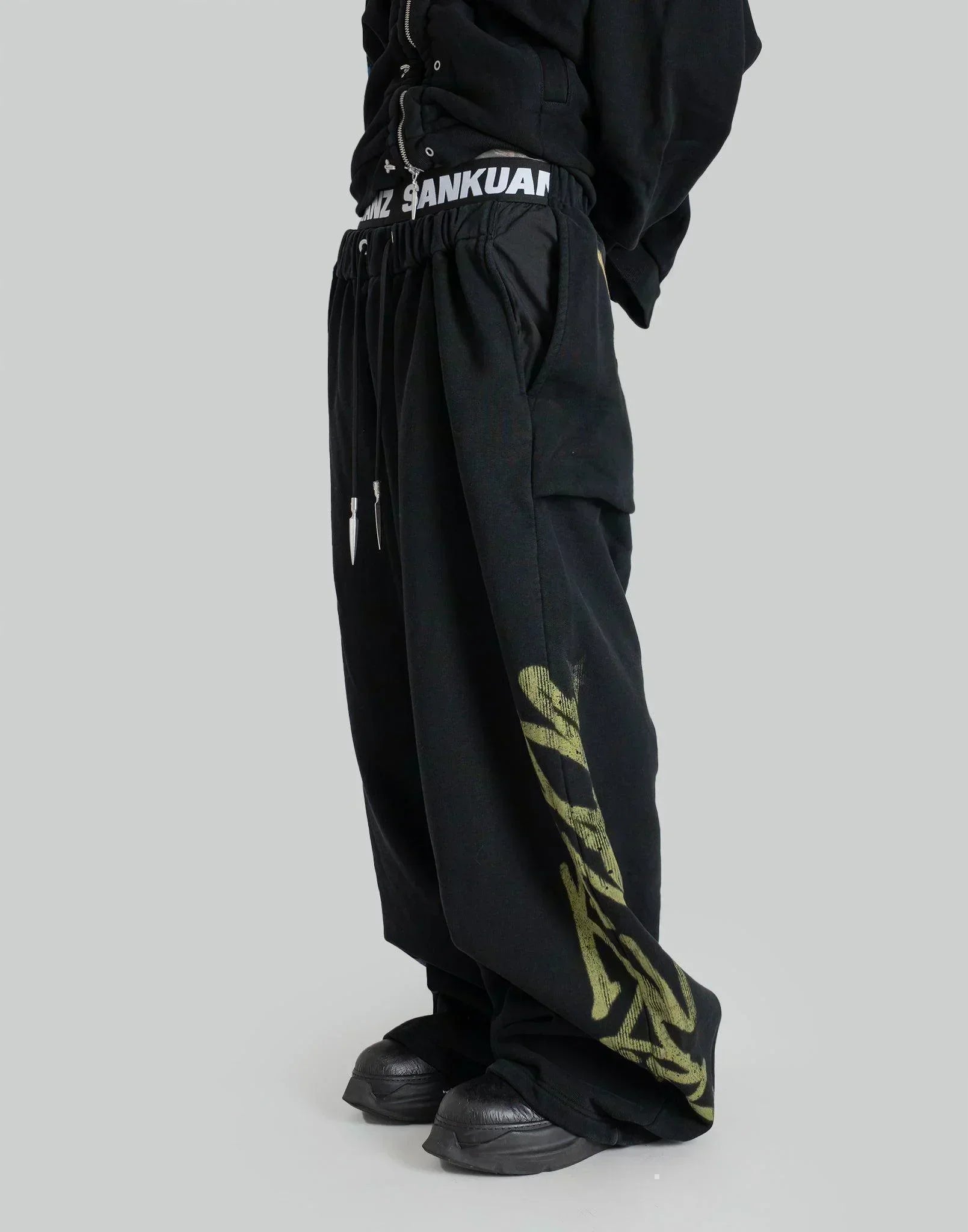 SANKUANZ - GRAFFITI PRINT WAISTBAND BAGGY SWEATPANTS - 082plus