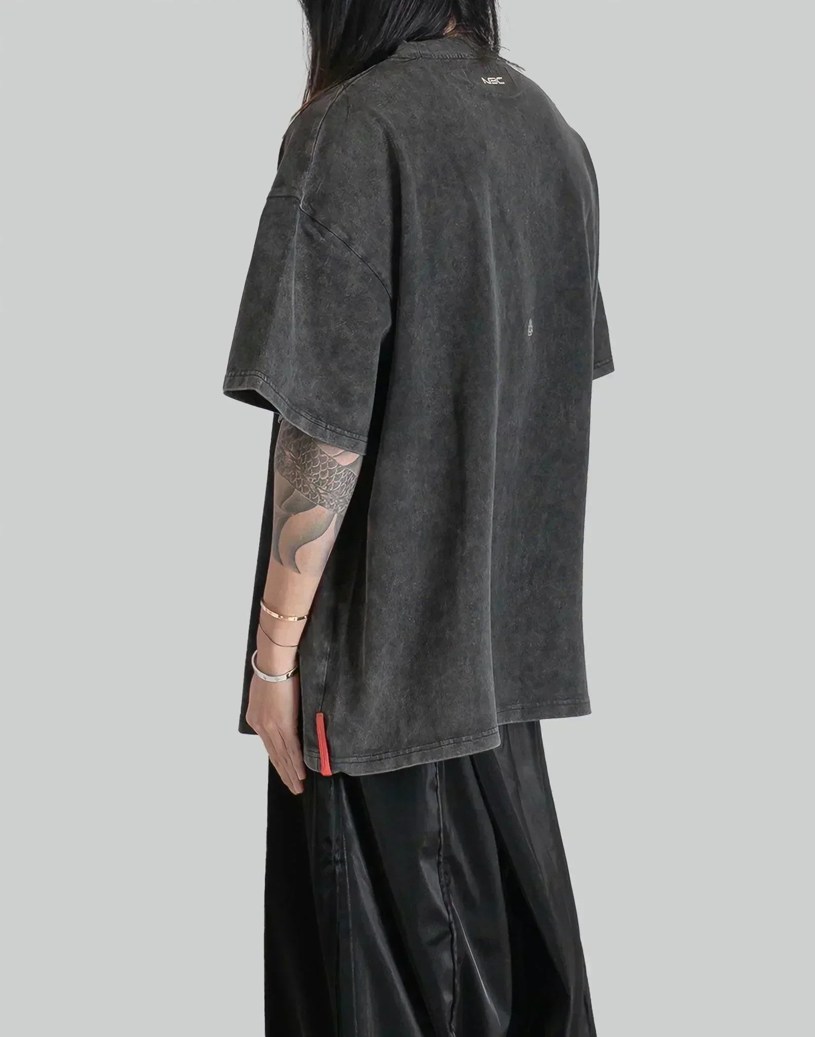 NAMESAKE - HOUSEHOLD NFC LOGO TEE - 082plus