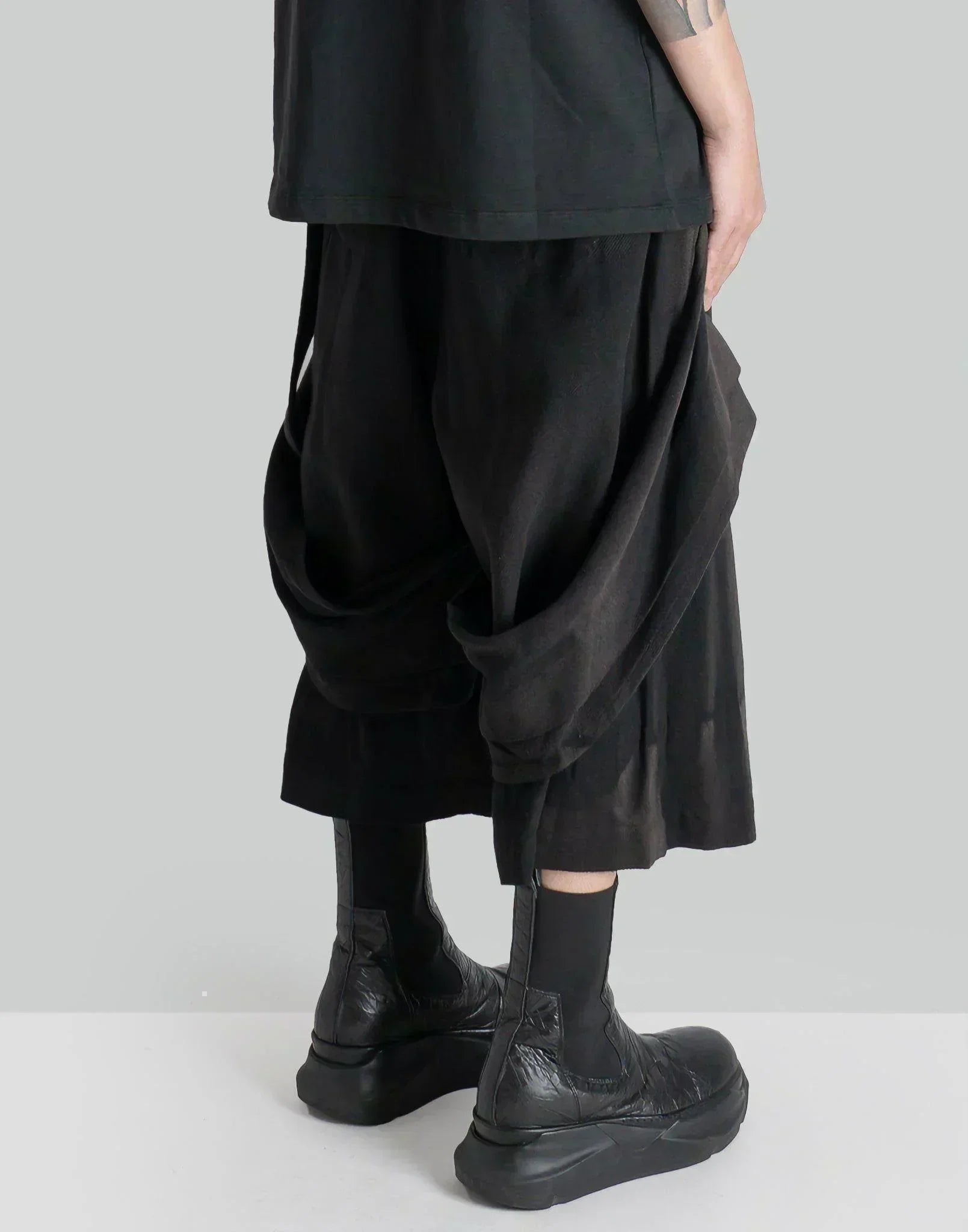 JiyongKim - SUN-BLEACHED HALF TROUSERS - 082plus