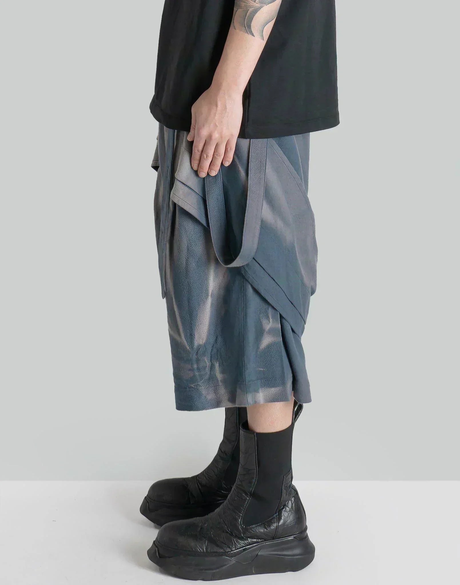 JiyongKim - SUN-BLEACHED HALF TROUSERS - 082plus