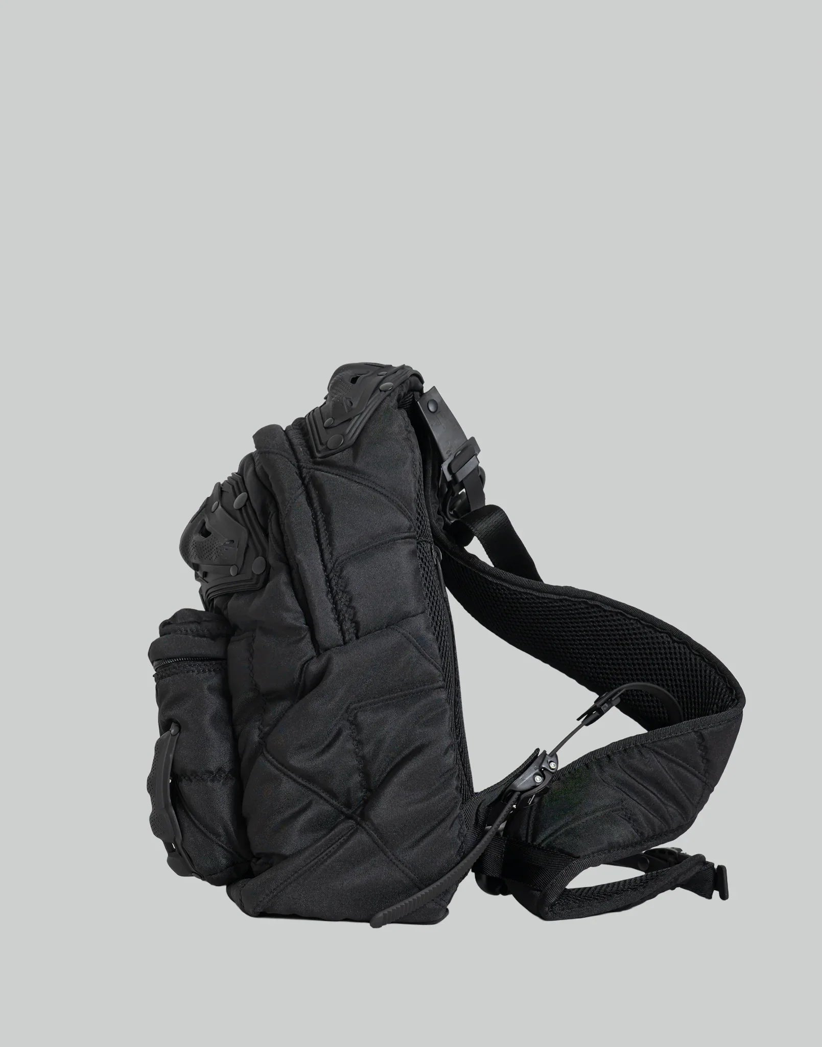 INNERRAUM - MONO SHOULDER BACKPACK - 082plus