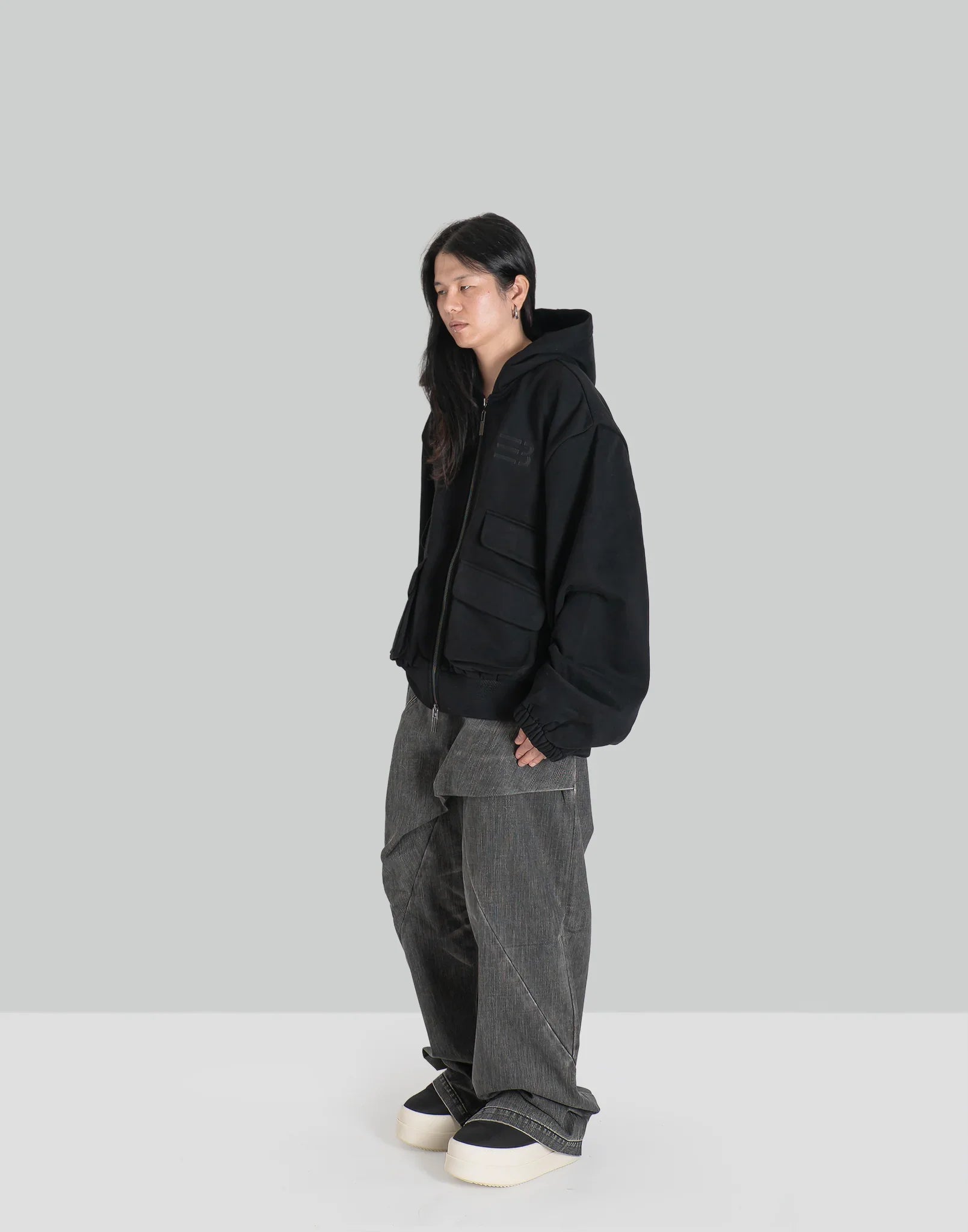 HUGO GLOBE ZIP HOODIE