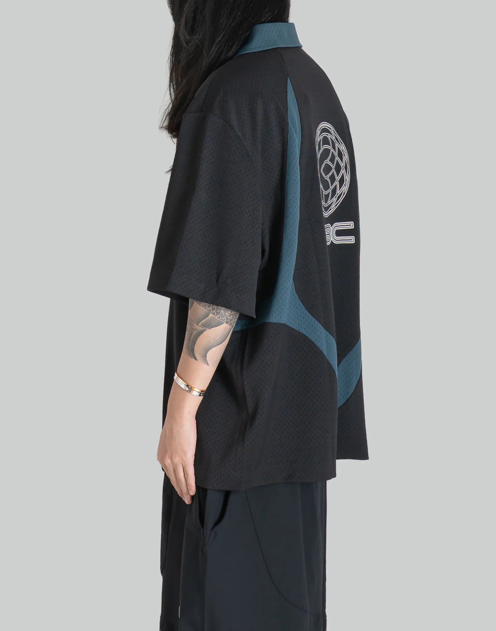 PLAYMAKER WARM-UP SHIRT