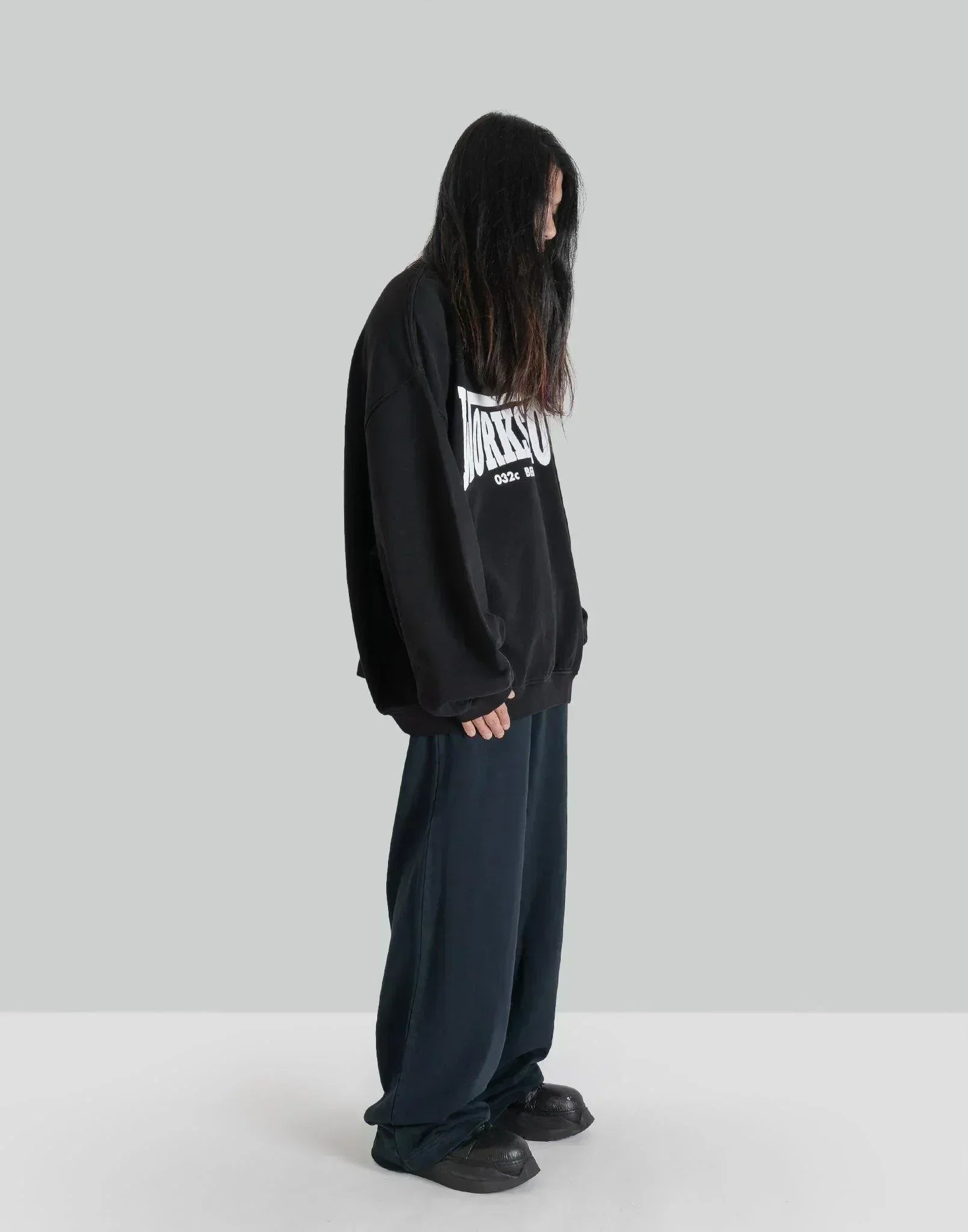 032C - 'VICTOR'' BUBBLE CREWNECK - 082plus