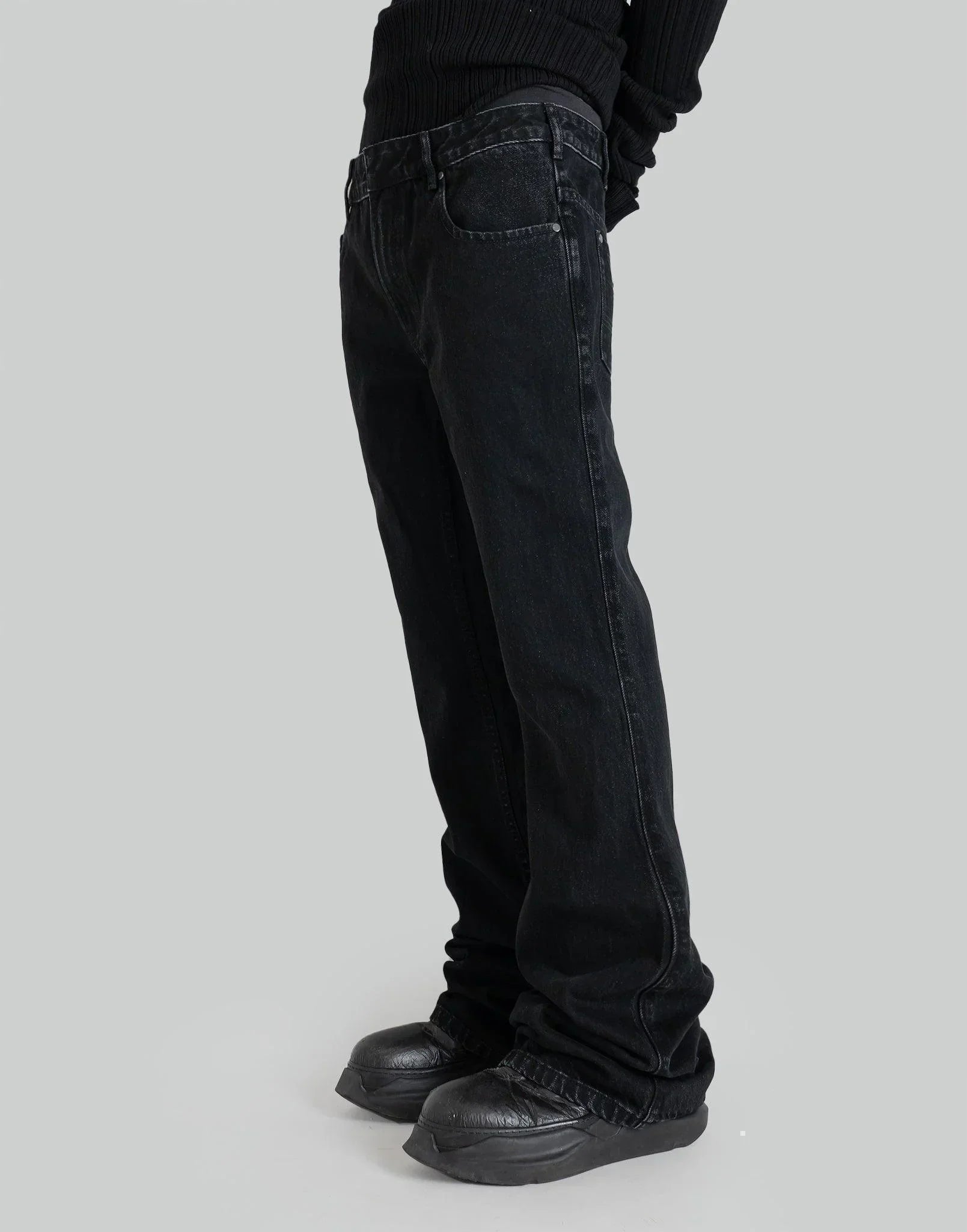 entire studios SLIM-FLARED JEANS – 082plus