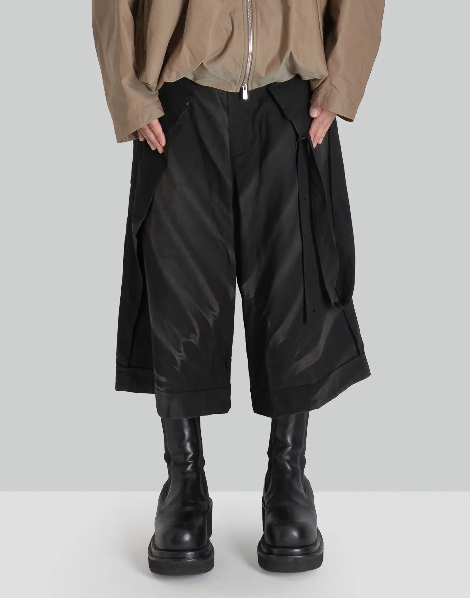 JiyongKim - SUN-BLEACHED LAYERED HALF TROUSERS - 082plus