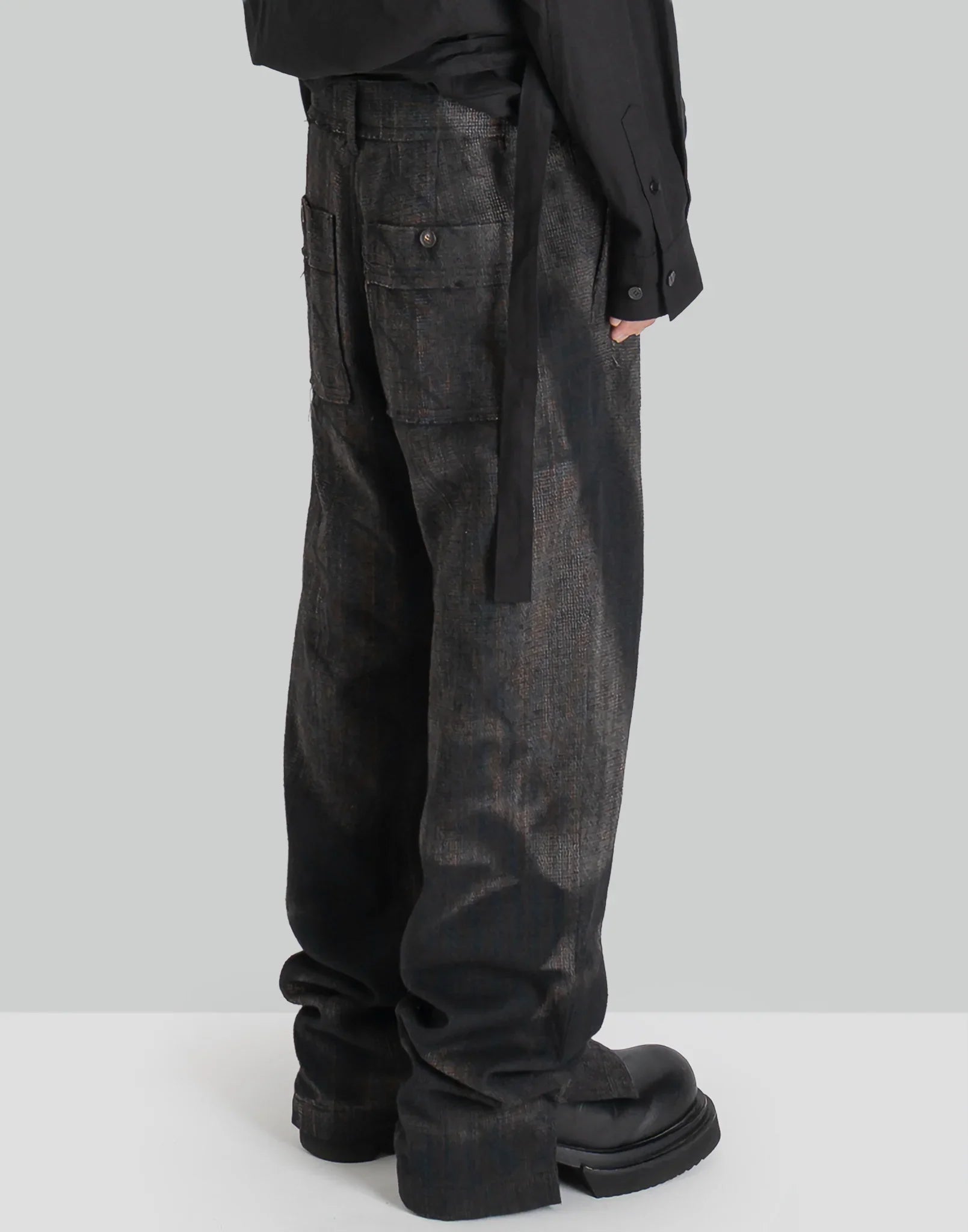 JiyongKim - SUN-BLEACHED RAW EDGED STRAIGHT TROUSERS - 082plus