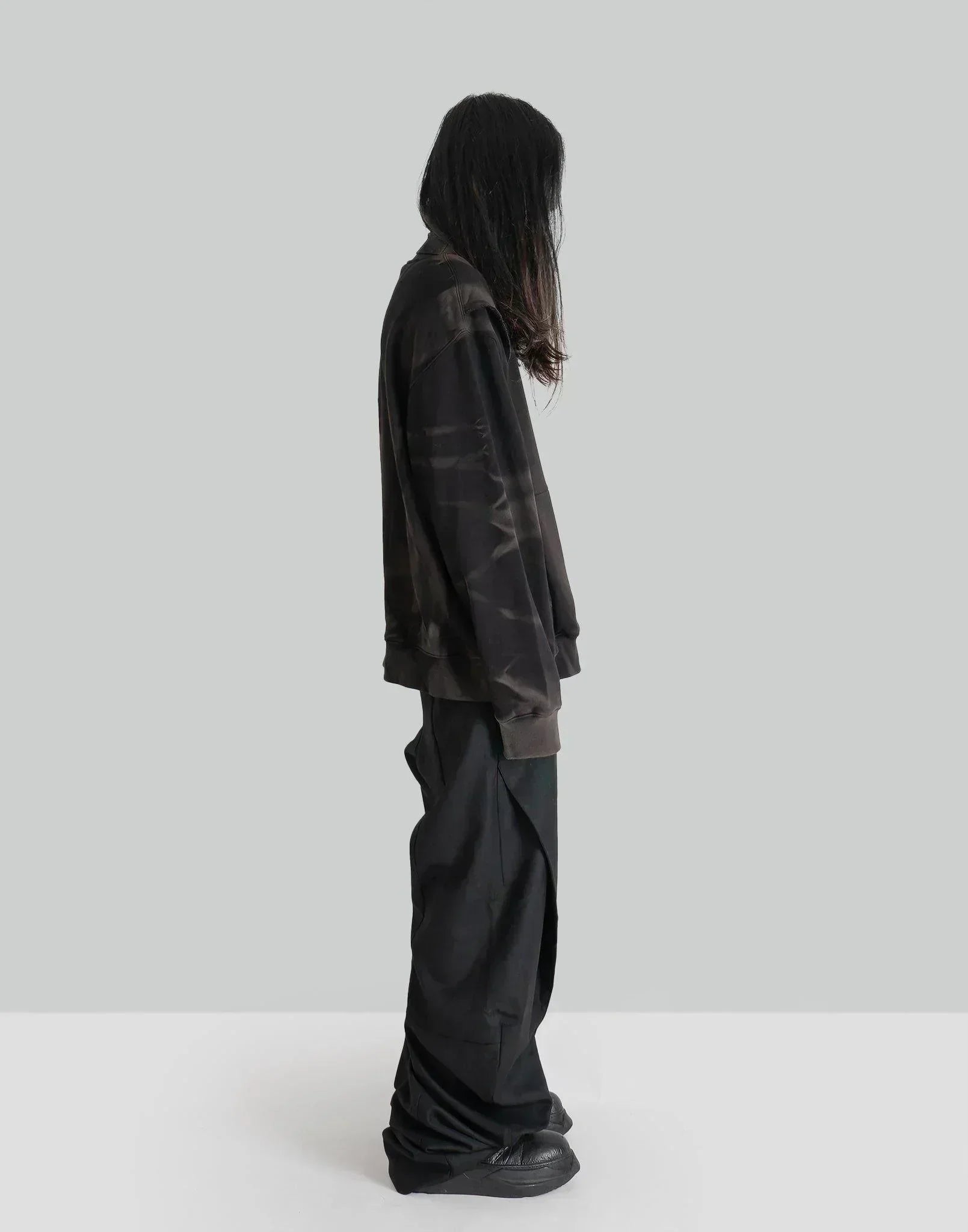 JiyongKim - SUN-BLEACHED TWISTED SWEATSHIRT - 082plus