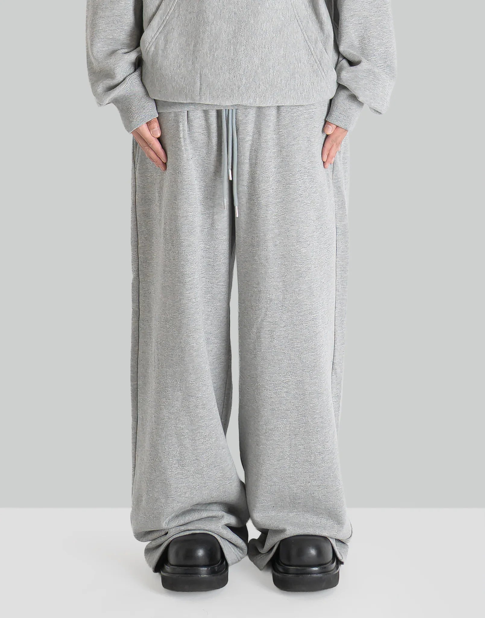 JOHN LAWRENCE SULLIVAN - SWEAT STACKED PANTS - 082plus