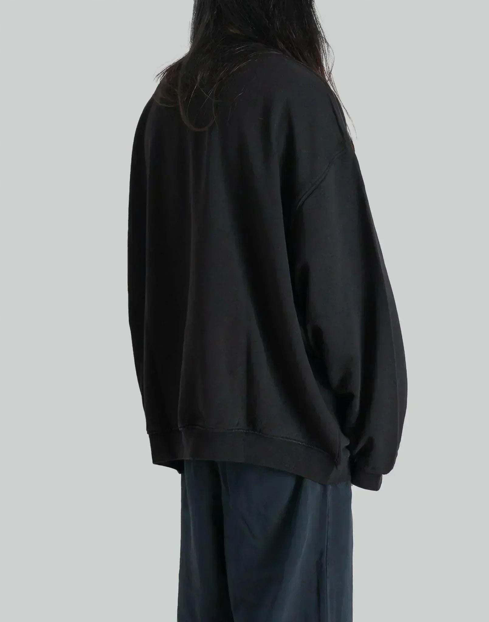 032C - 'VICTOR'' BUBBLE CREWNECK - 082plus