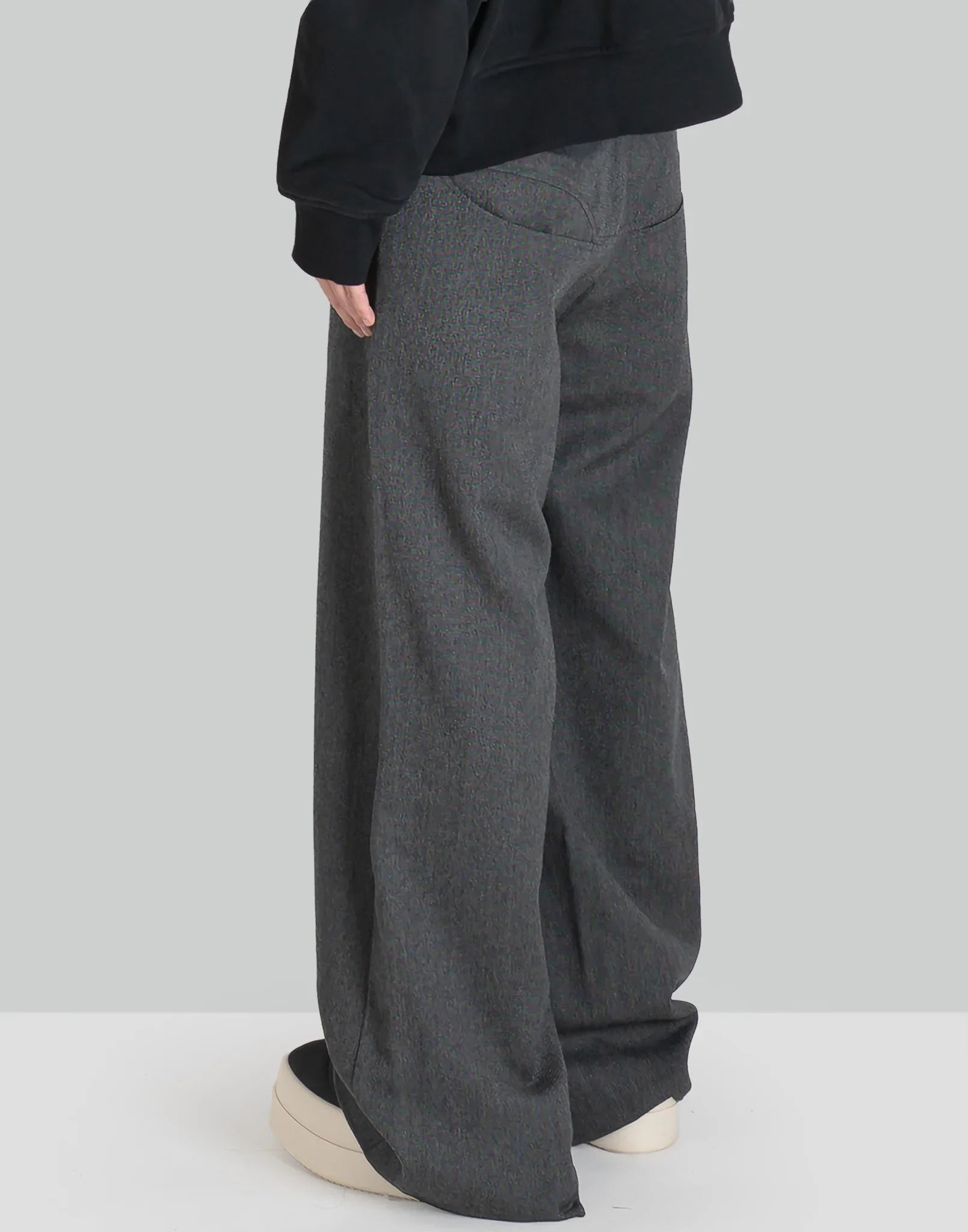 WOLVES DRAPE TROUSERS
