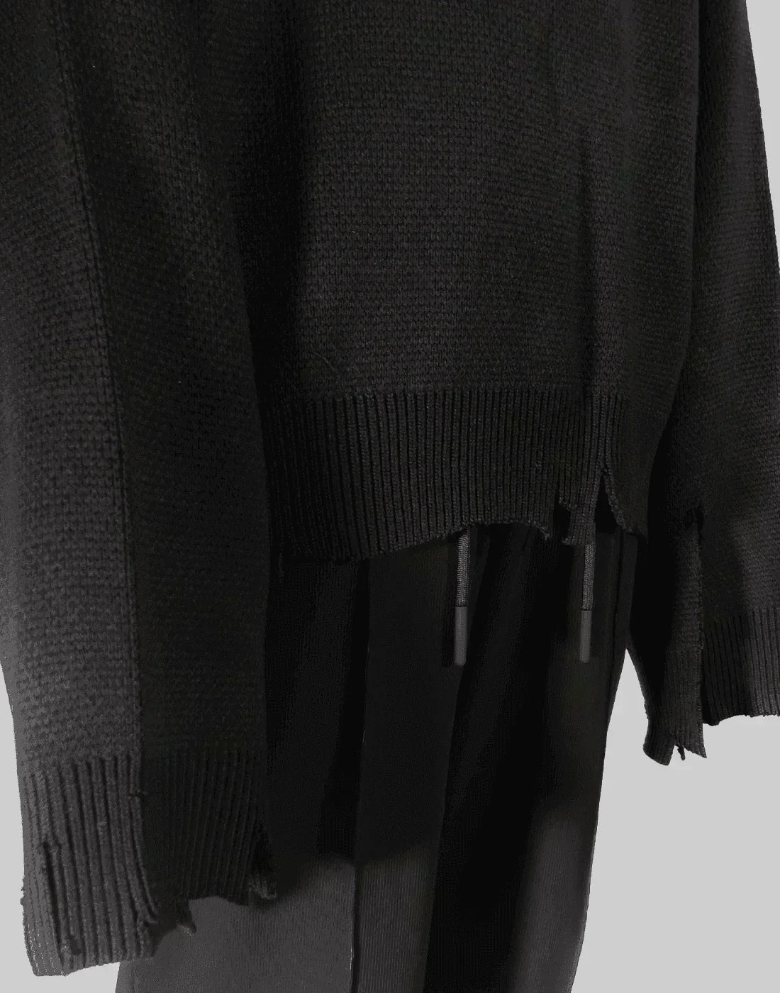 C2H4 - DISTRESSED KNIT LAYERED SWEATER - 082plus