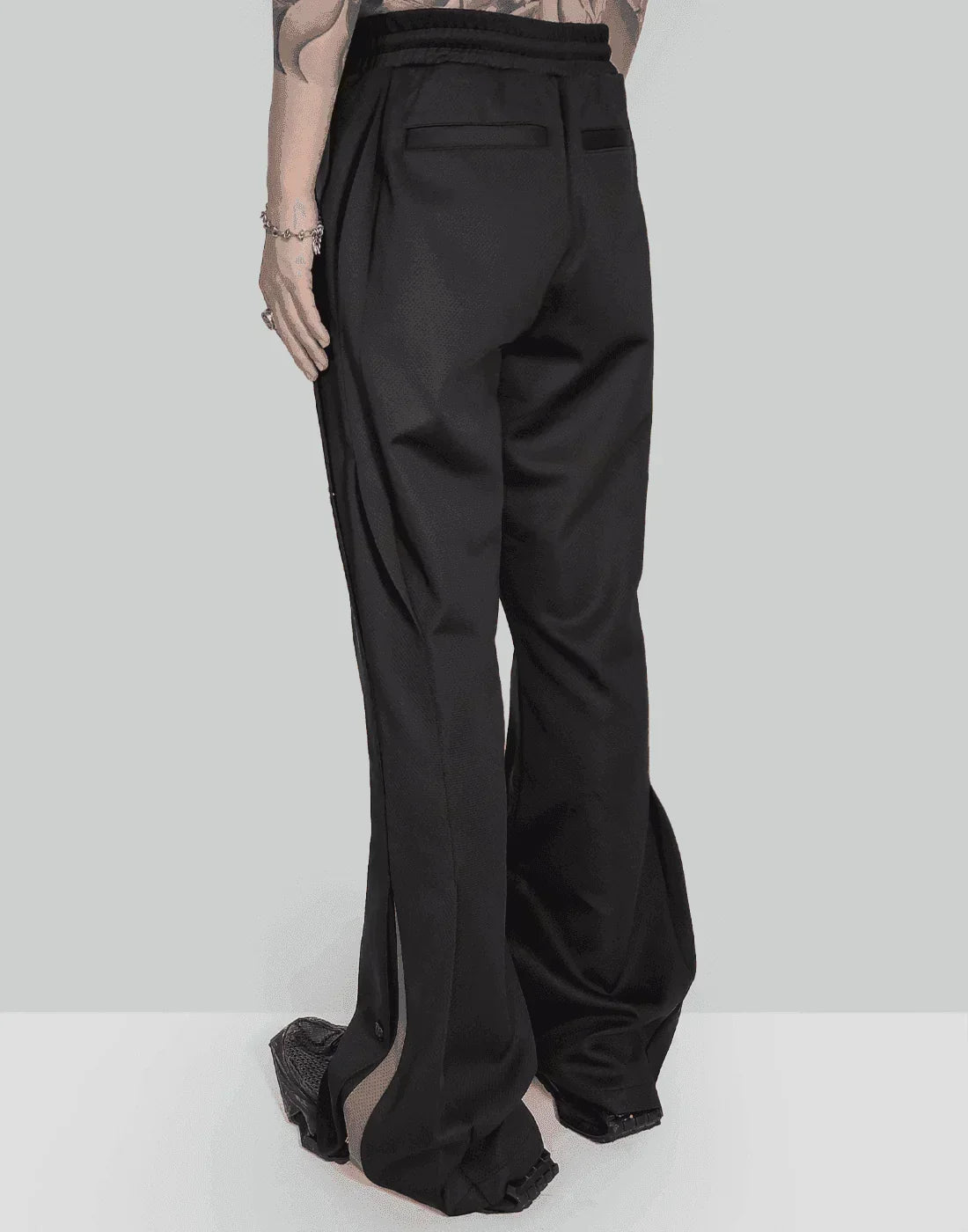 C2H4 - “Future Yacht Club” FAIRSHAPED LAYER PANELLED TRACK PANTS - 082plus