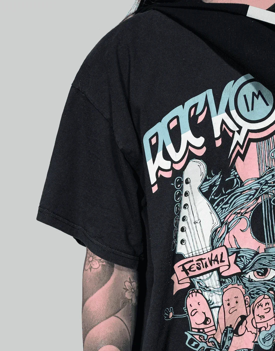 DISCOVERED - I stitch Band Tee - 082plus