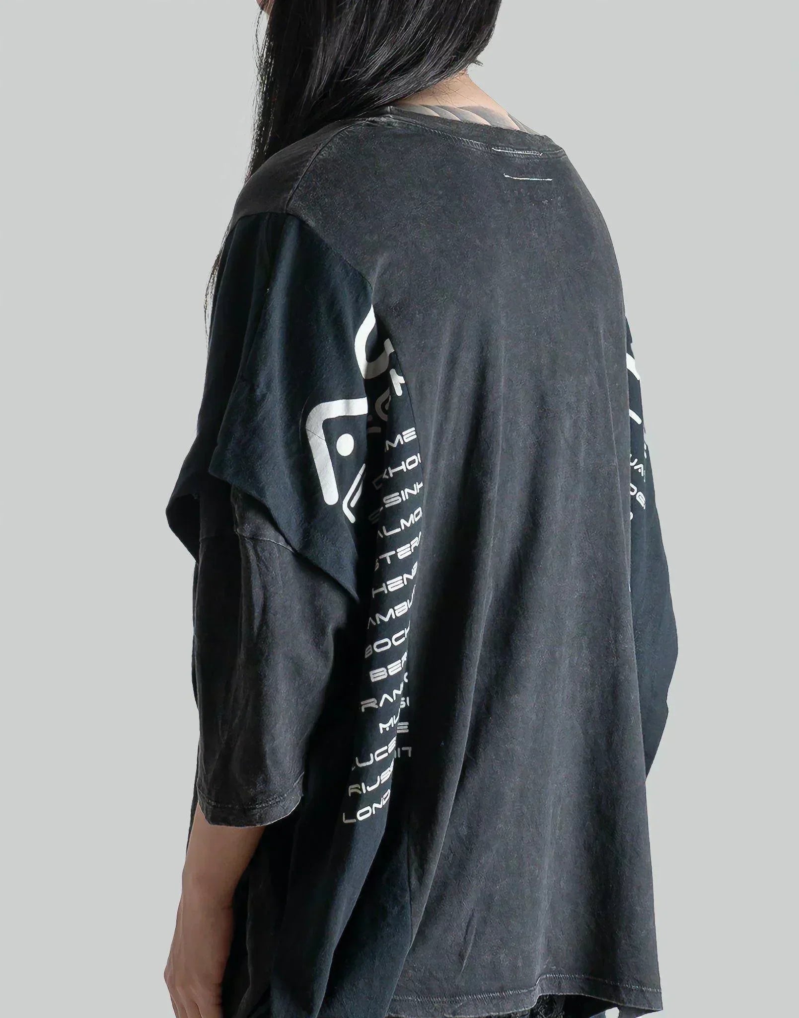 DISCOVERED - Layered Band Tee - 082plus