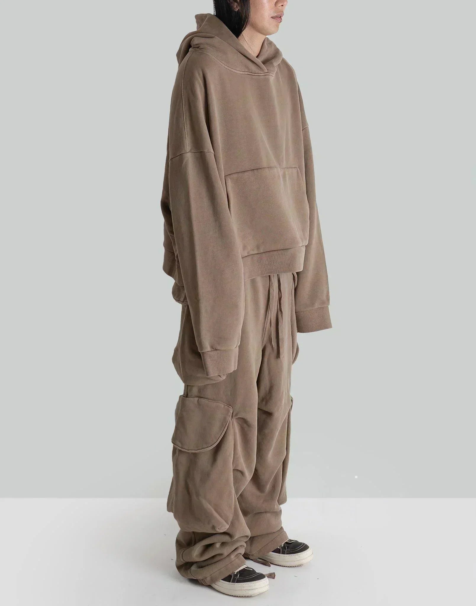 entire studios - HEAVY GOCAR - 082plus