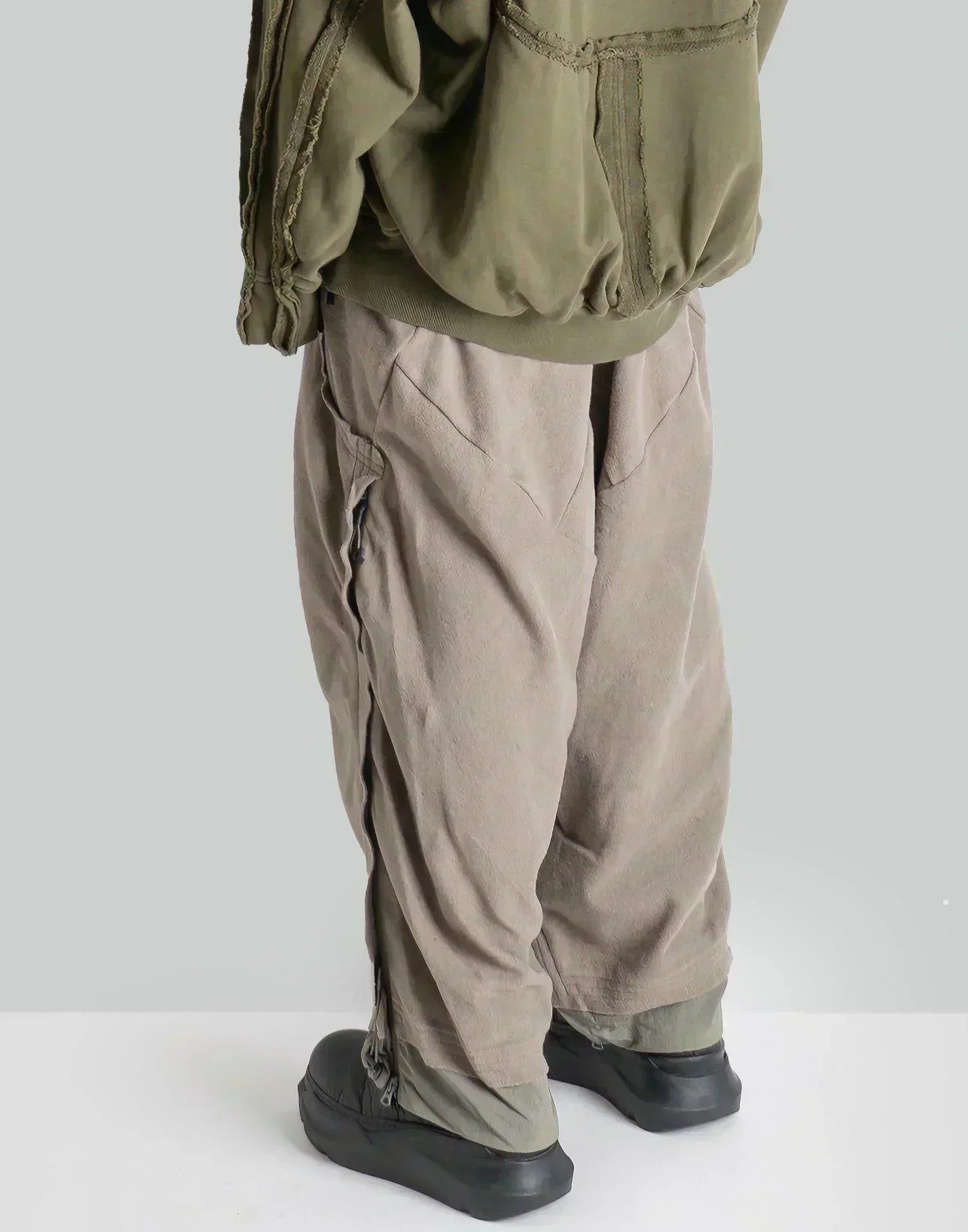 HAMCUS - LPU / RAW EDGE STITCHING EXPANDABLE CROPPED PANTS - 082plus