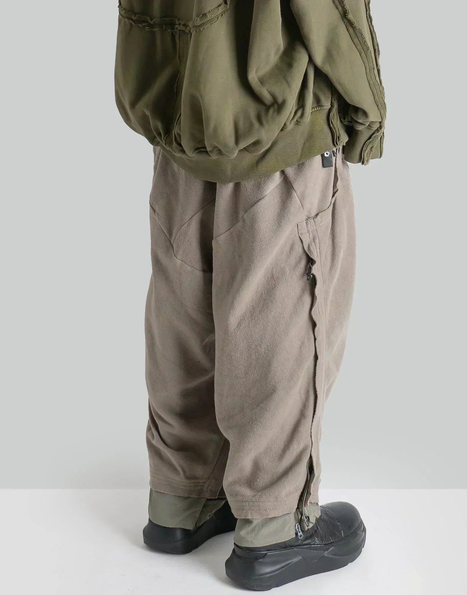 HAMCUS - LPU / RAW EDGE STITCHING EXPANDABLE CROPPED PANTS - 082plus