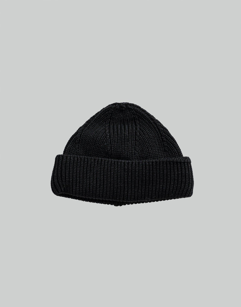 HELIOT EMIL - BEANIE W. METAL PLATE LOGO - 082plus