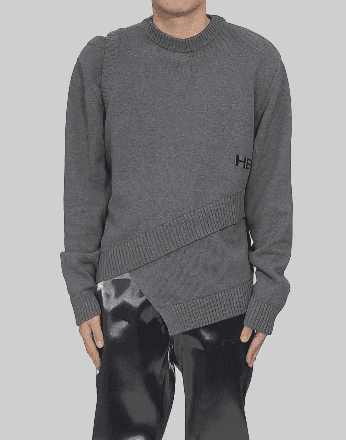 HELIOT EMIL - LAYERED KNIT W. INTARSIA HE LOGO - 082plus