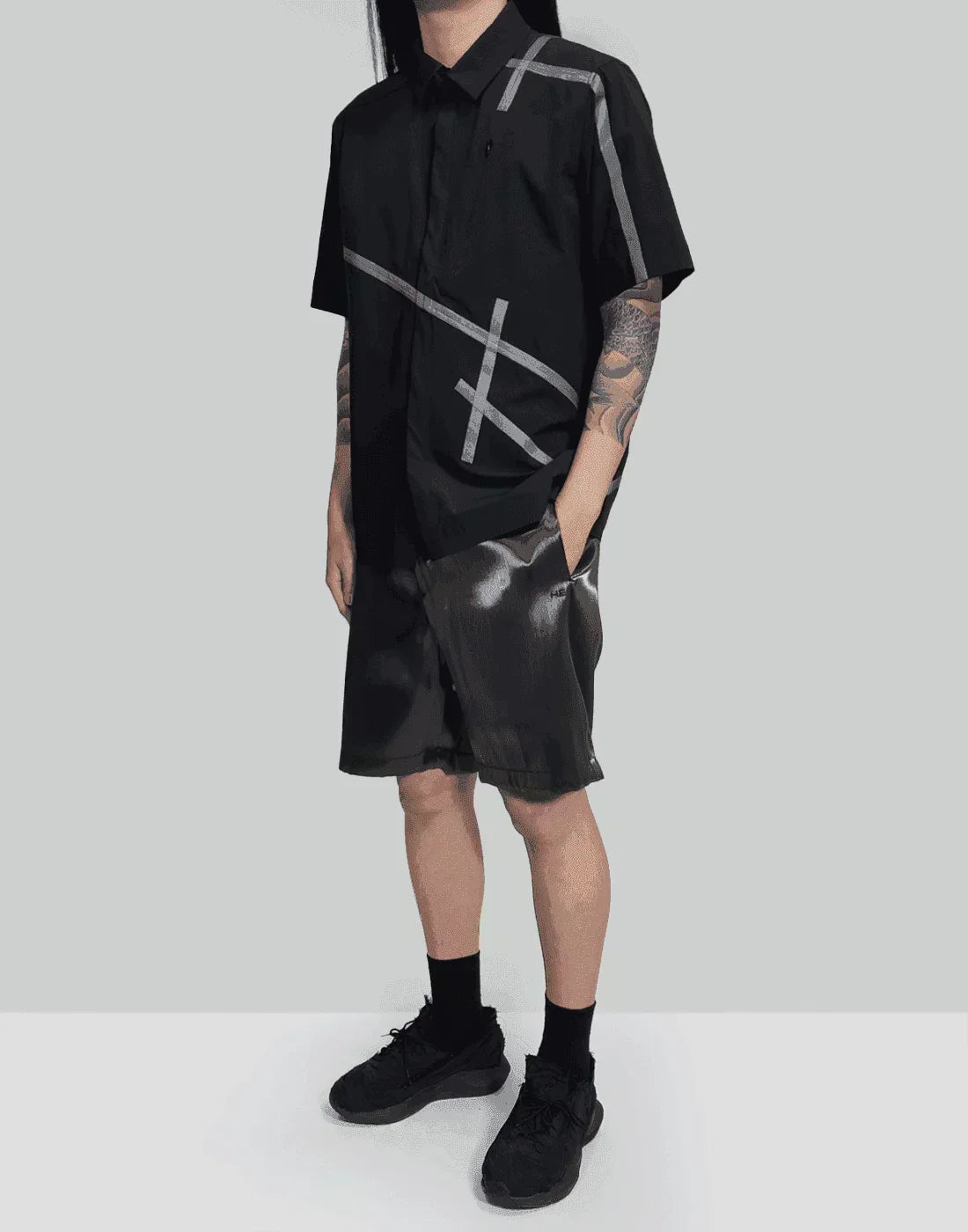 HELIOT EMIL - LIQUID METAL SHORTS - 082plus