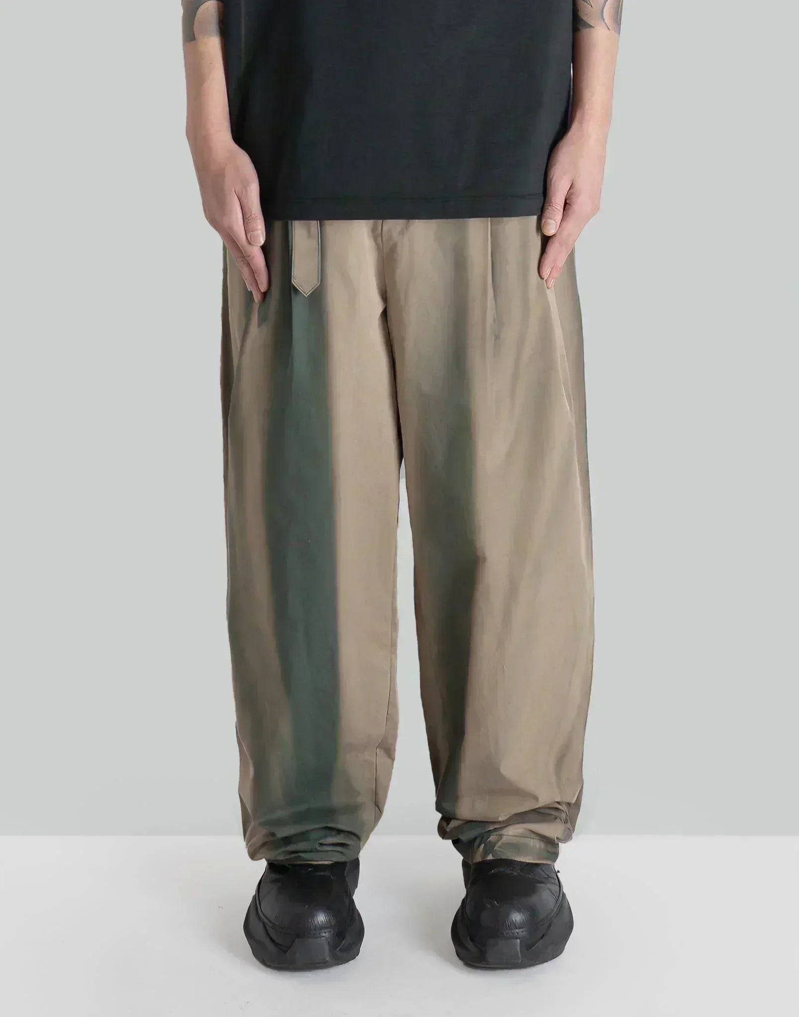 JiyongKim - SUN-BLEACHED BELTED WIDE TROUSERS - 082plus