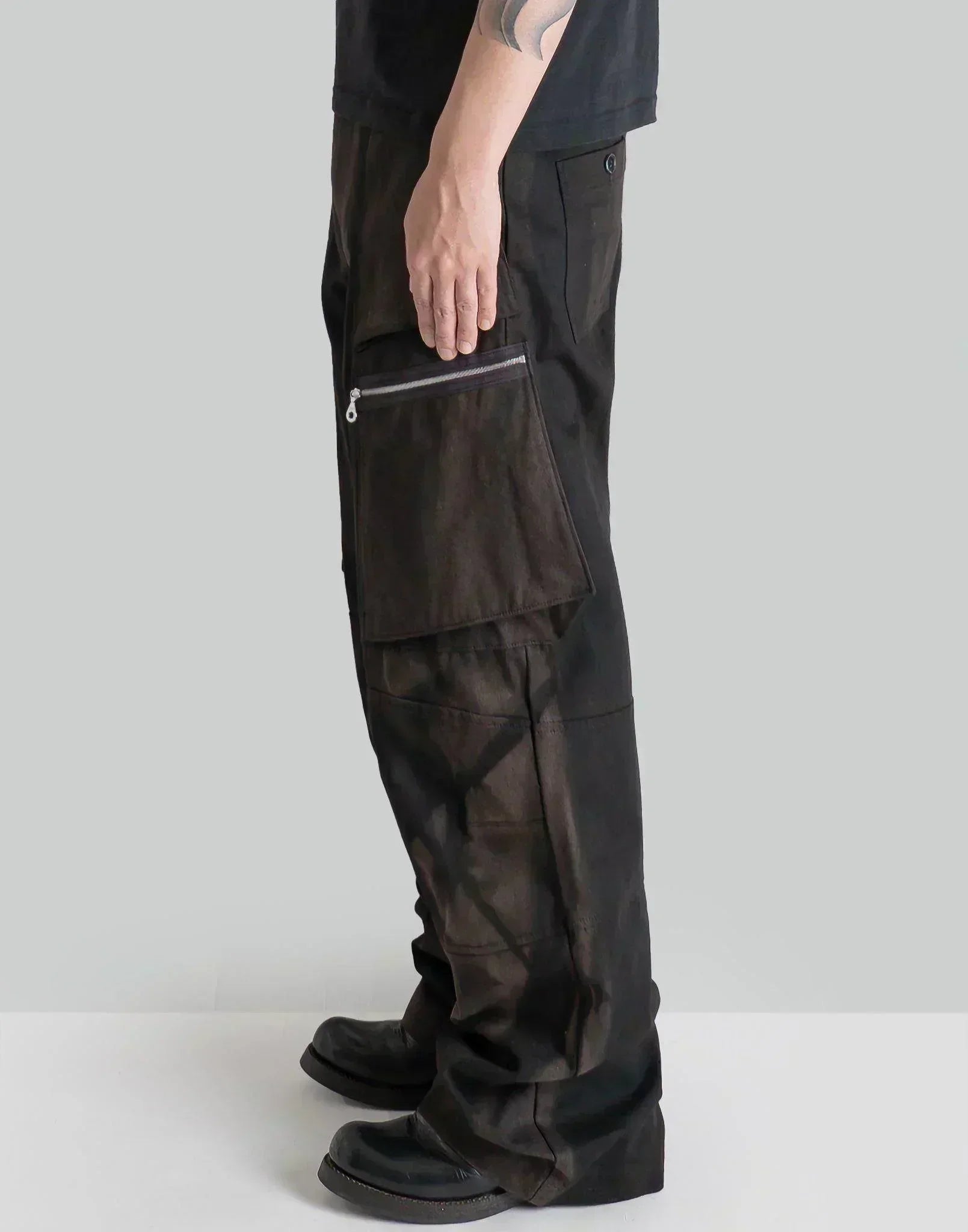 JiyongKim - SUN-BLEACHED MULTI POCKET TROUSERS - 082plus