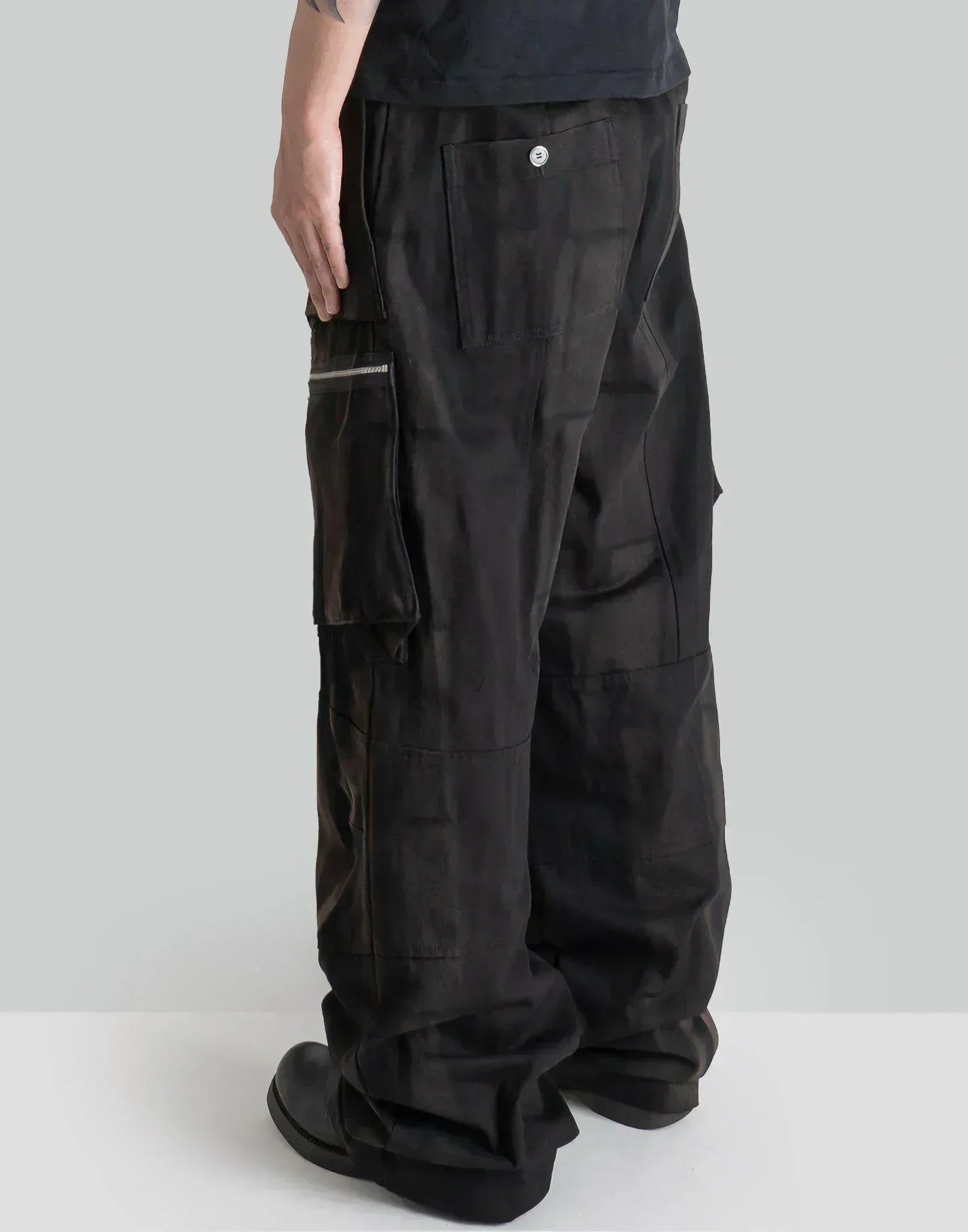 JiyongKim - SUN-BLEACHED MULTI POCKET TROUSERS - 082plus